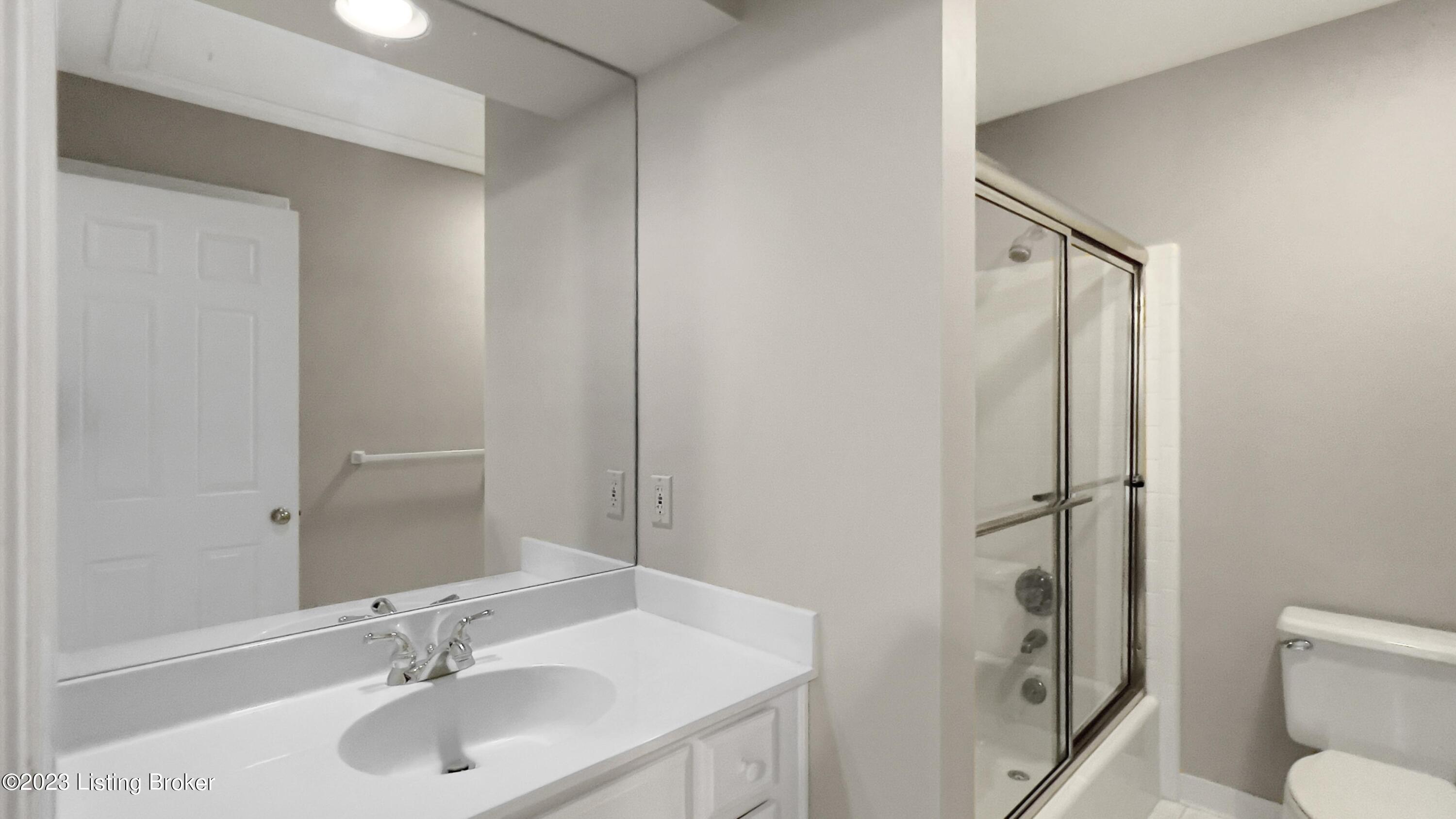 1307 Navajo Ct