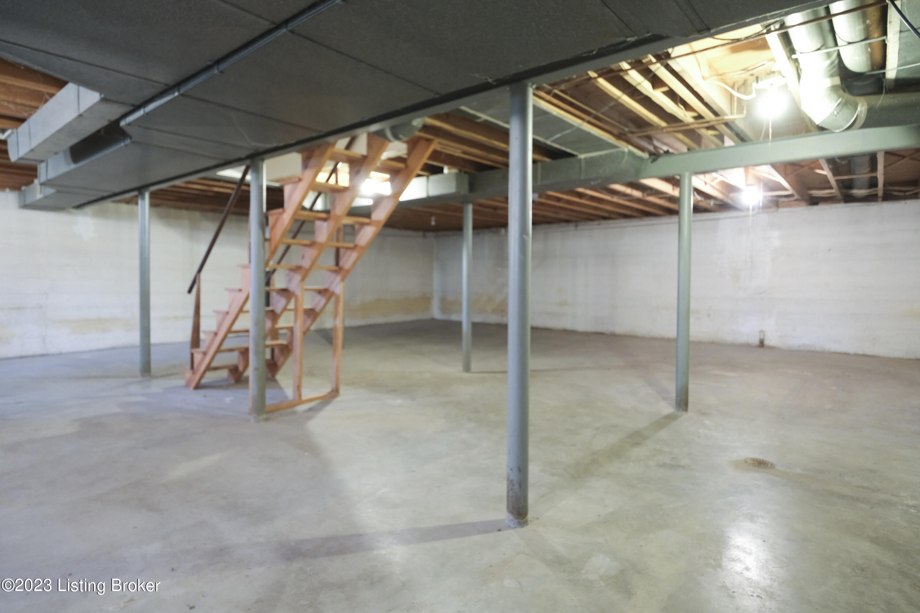 5803 Brittany Valley Rd