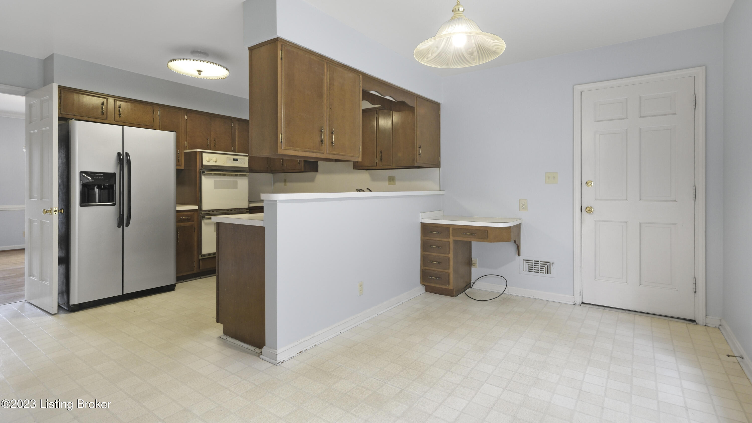 5803 Brittany Valley Rd