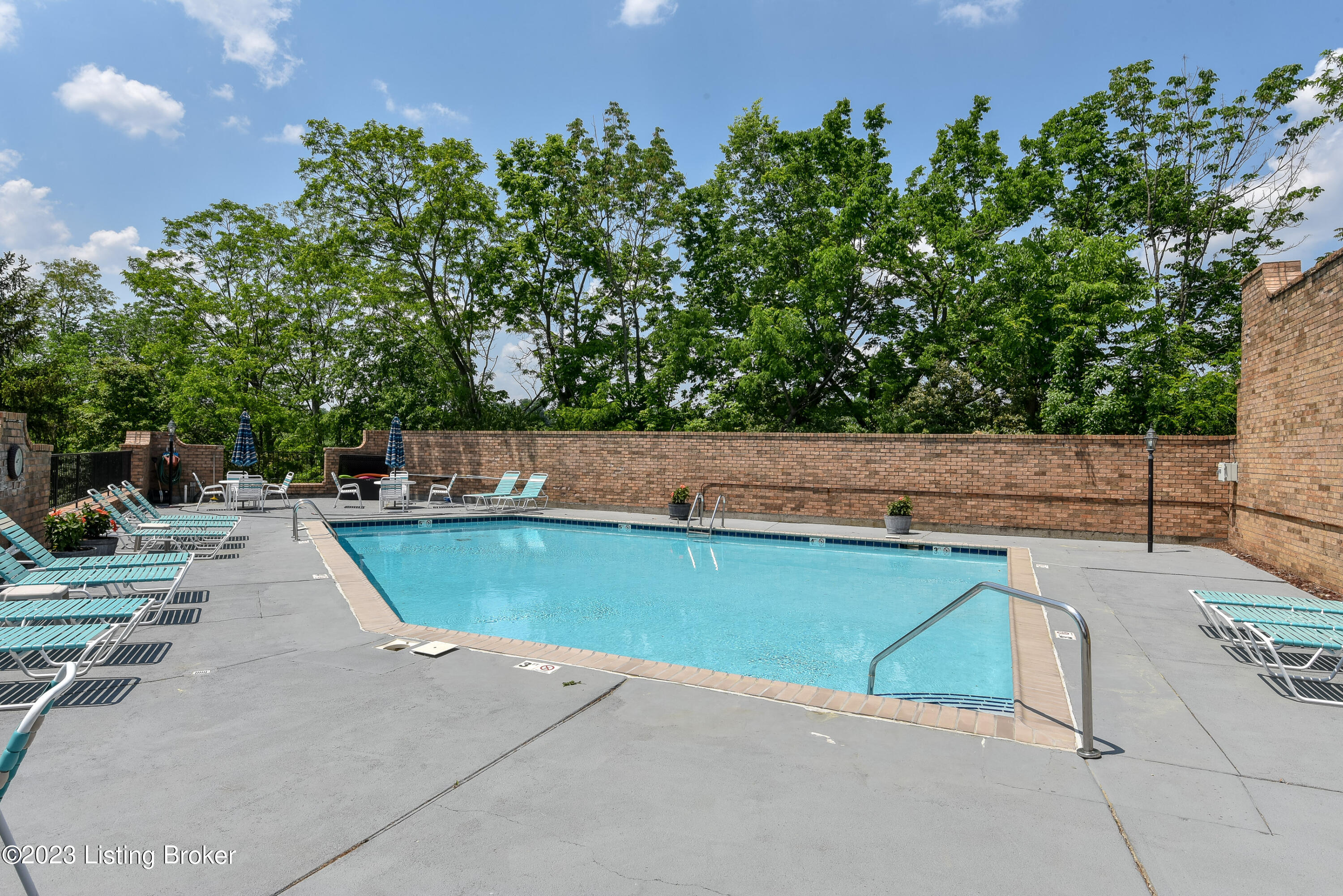 5601 Coach Gate Wynde, 16