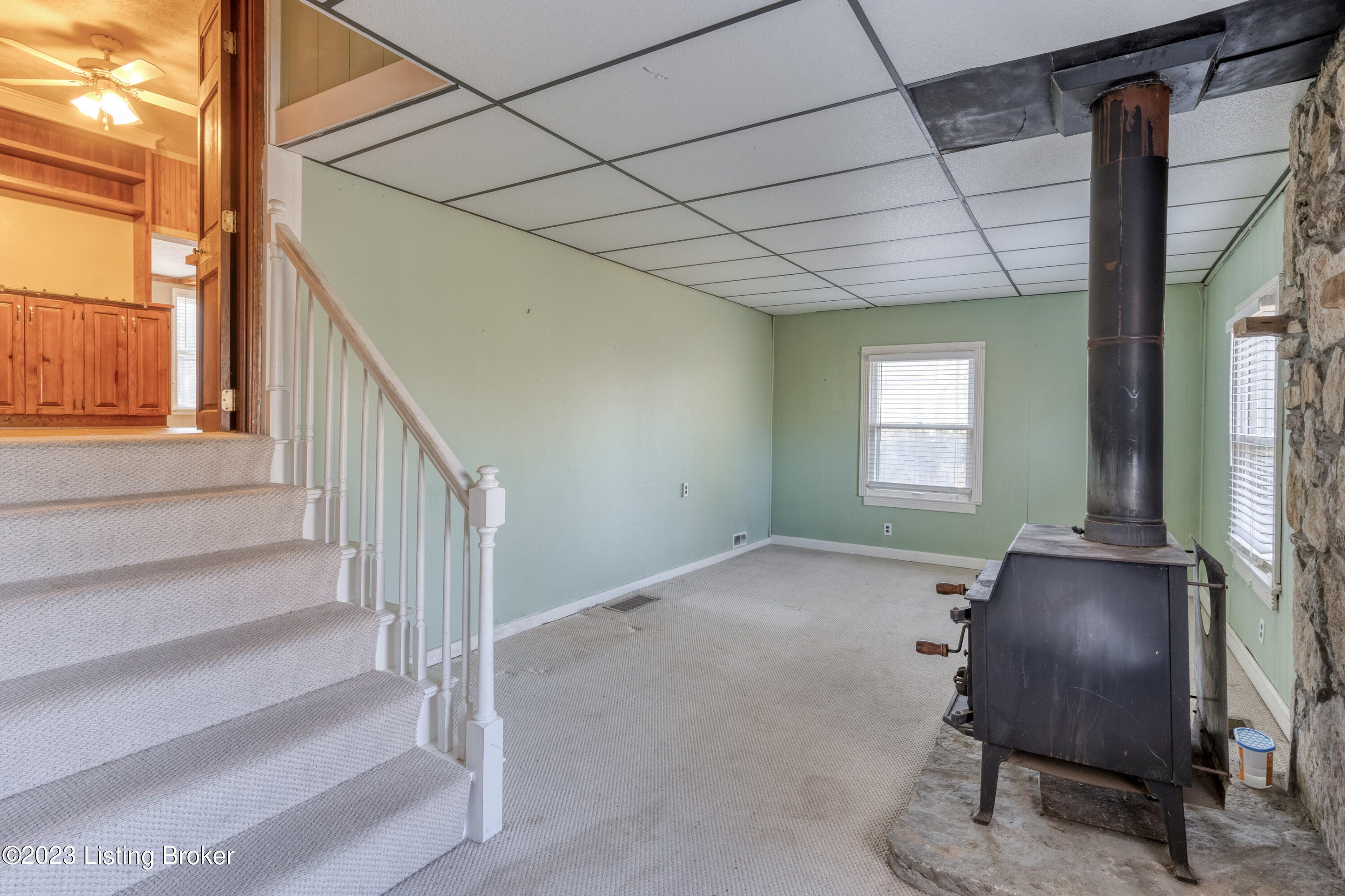 7301 Peyton Ave