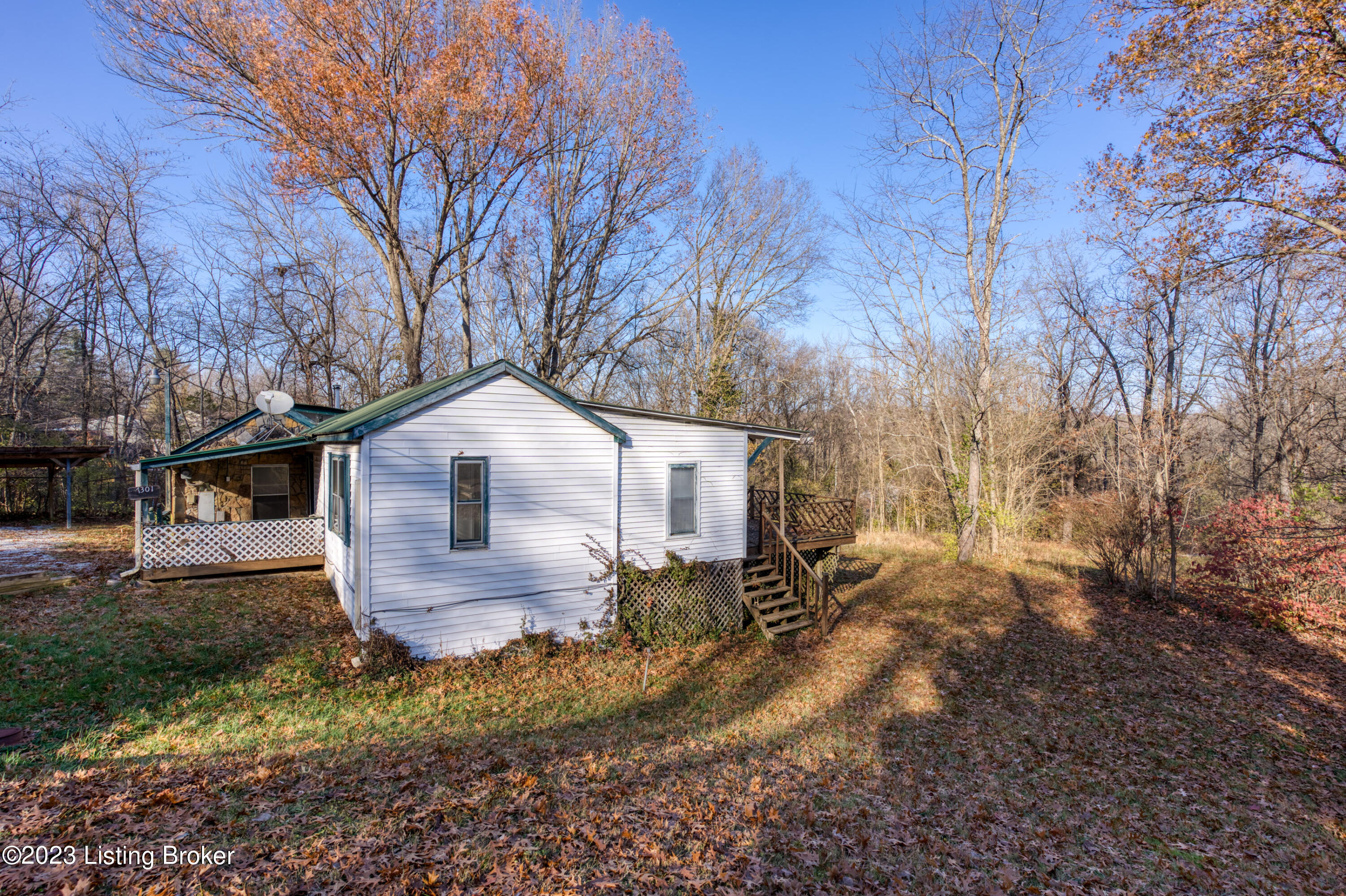7301 Peyton Ave