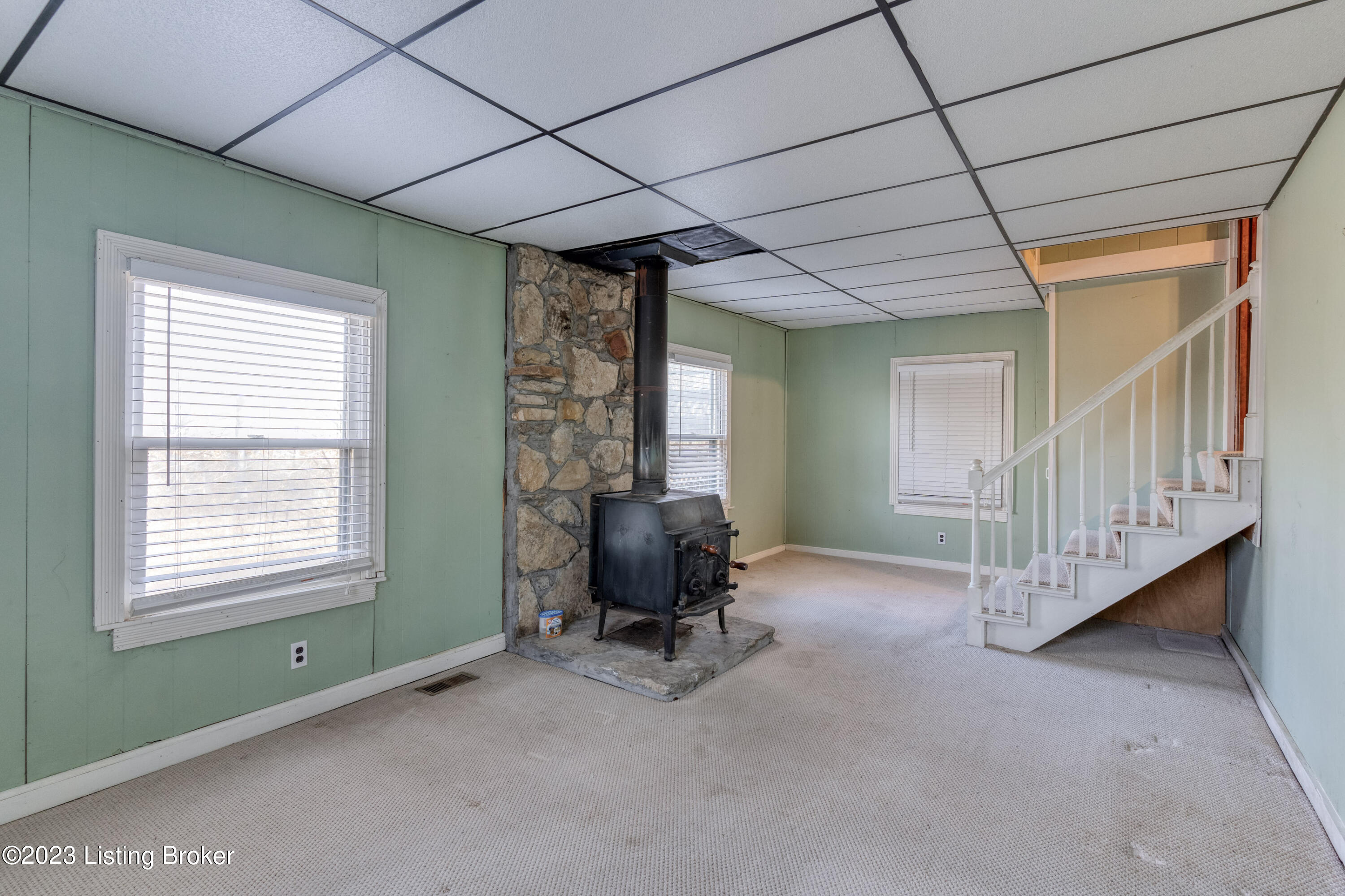 7301 Peyton Ave