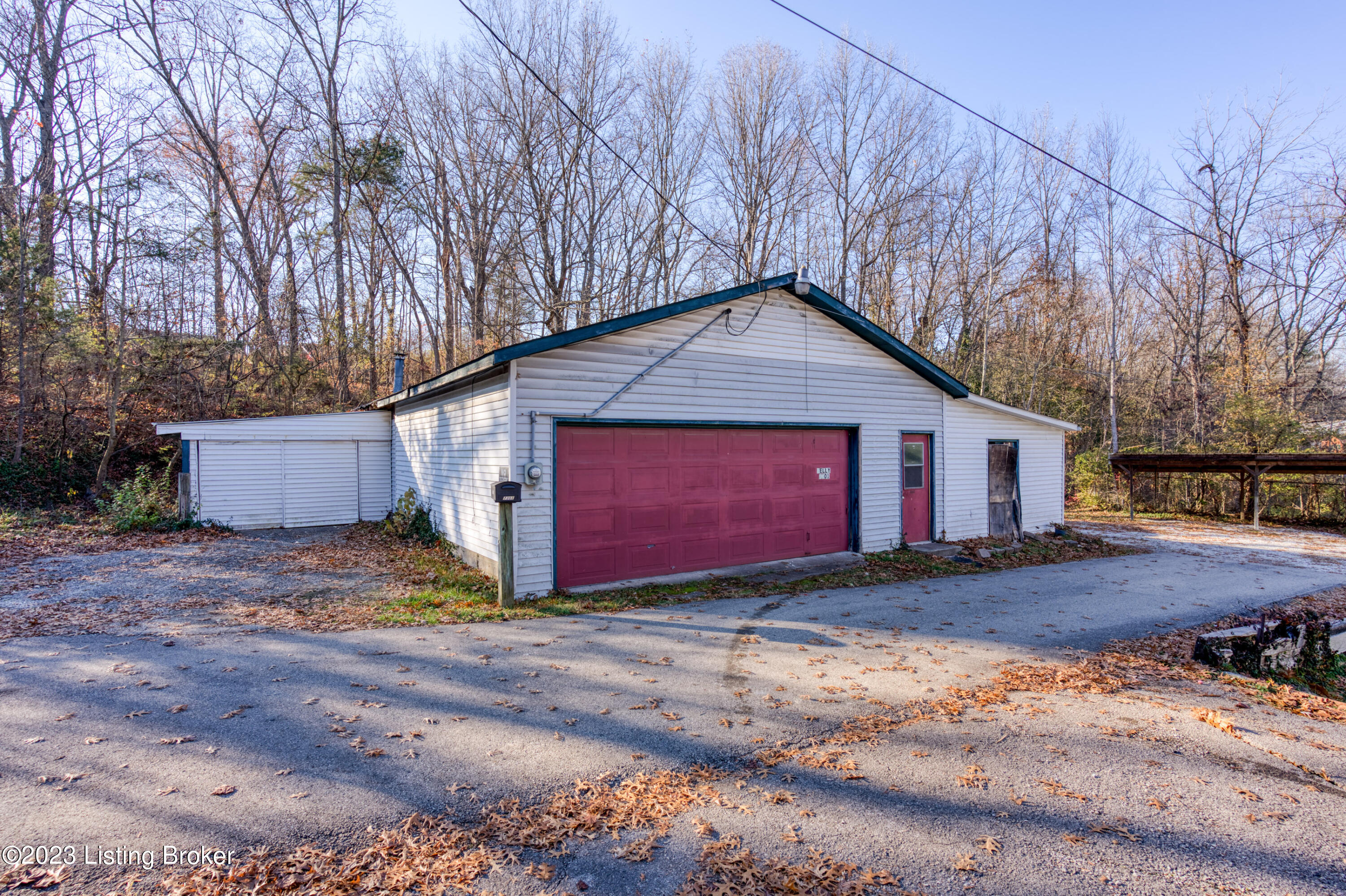7301 Peyton Ave