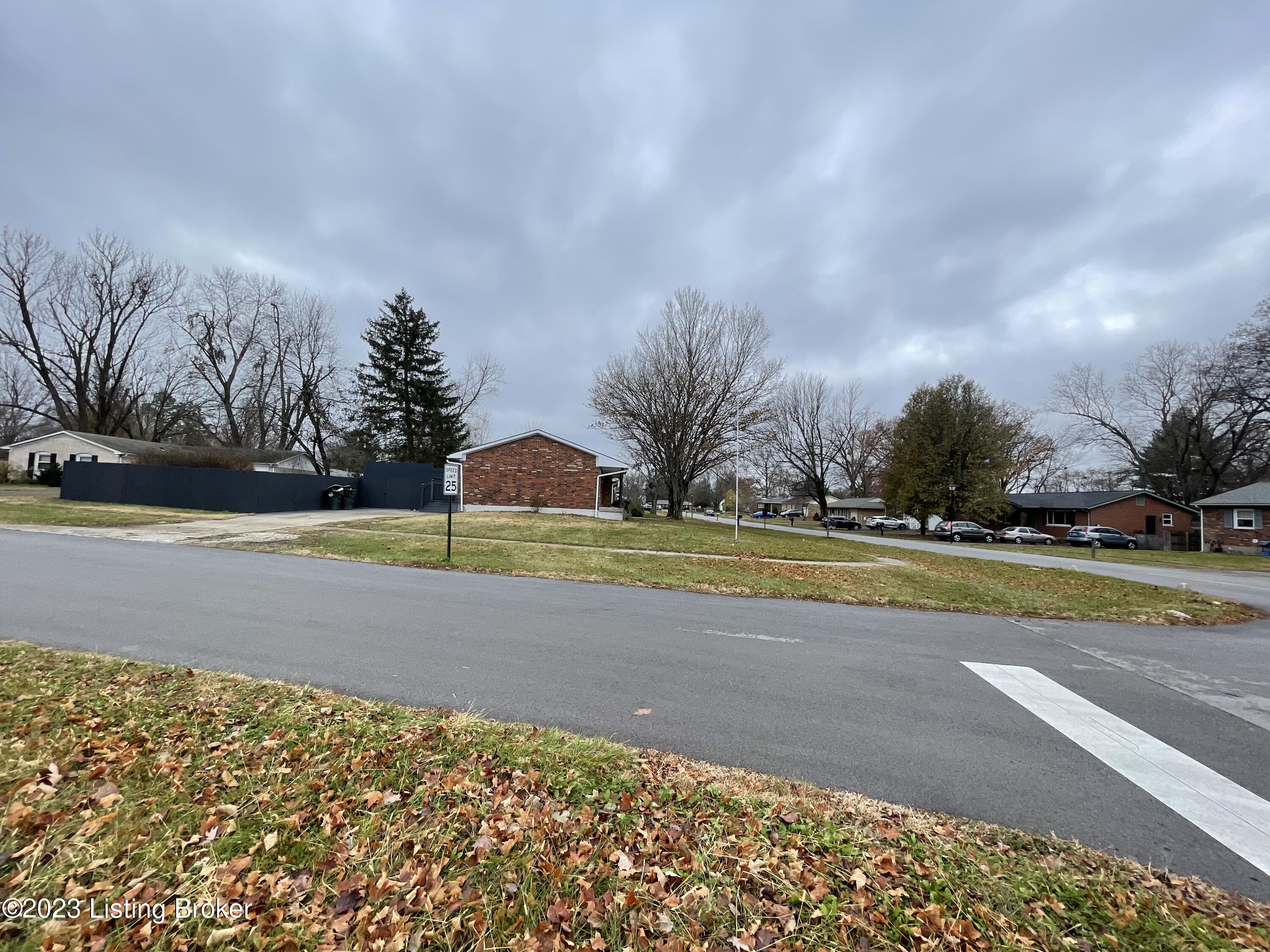 2903 Gleeson Ln