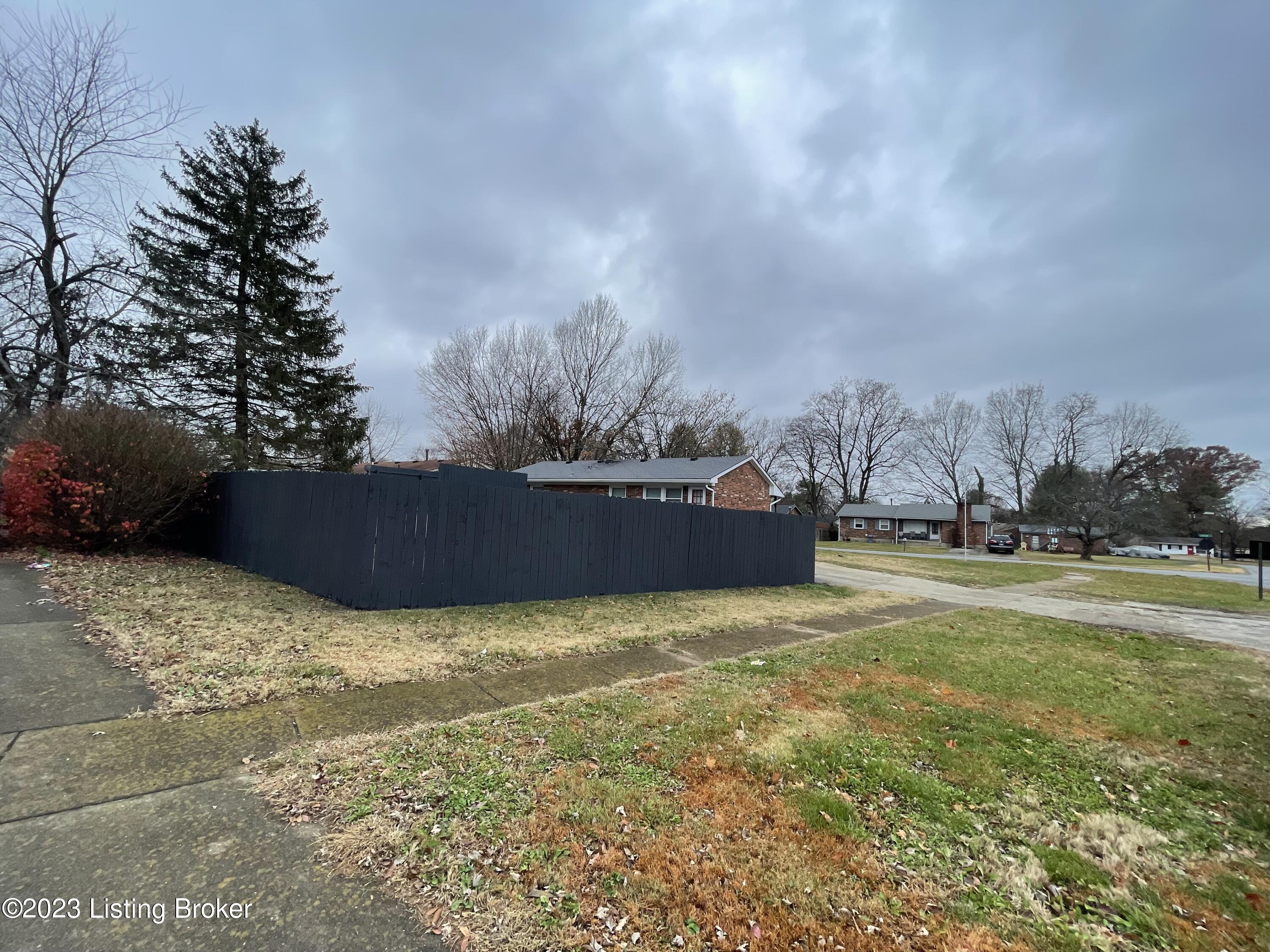 2903 Gleeson Ln