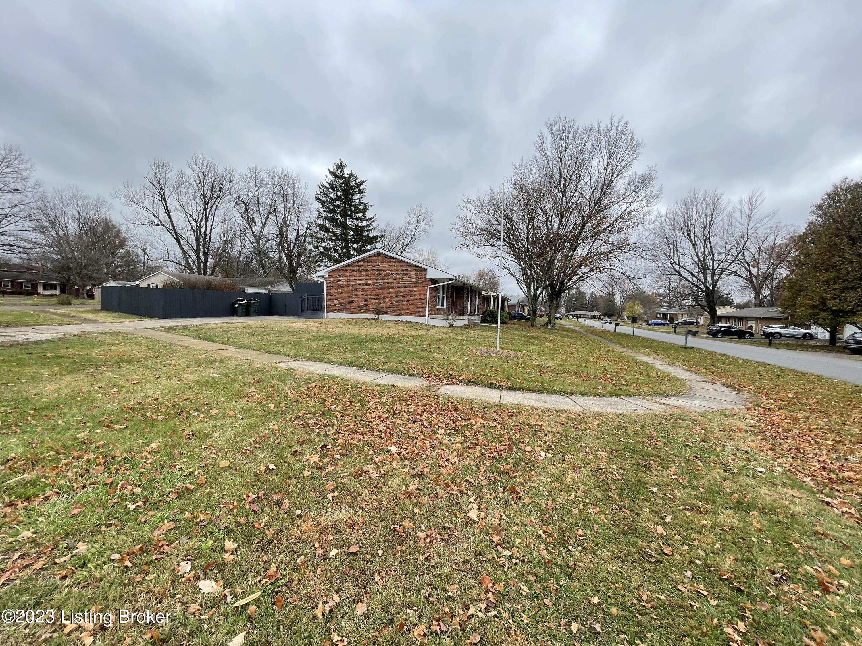 2903 Gleeson Ln