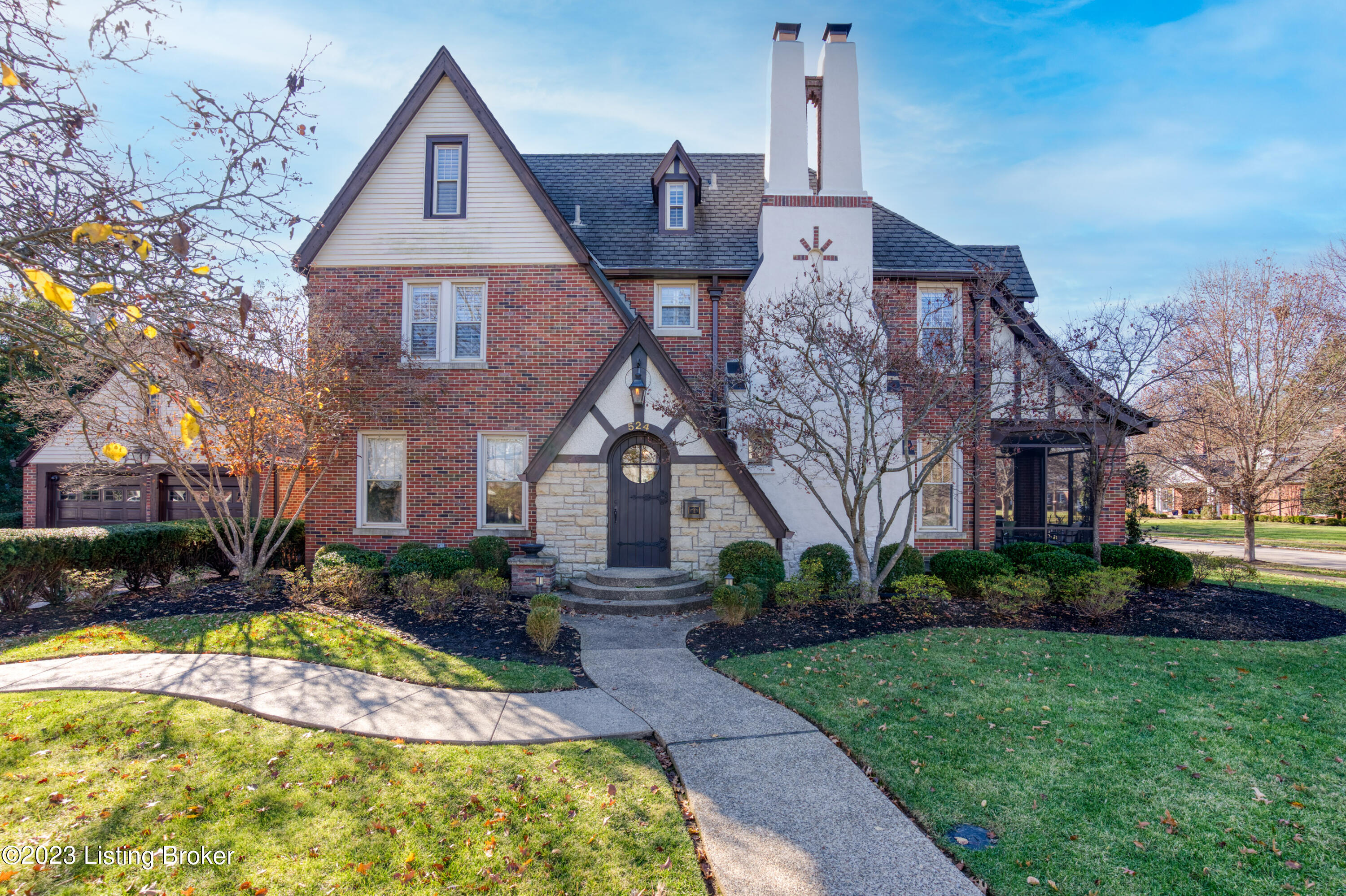 524 Barberry Ln