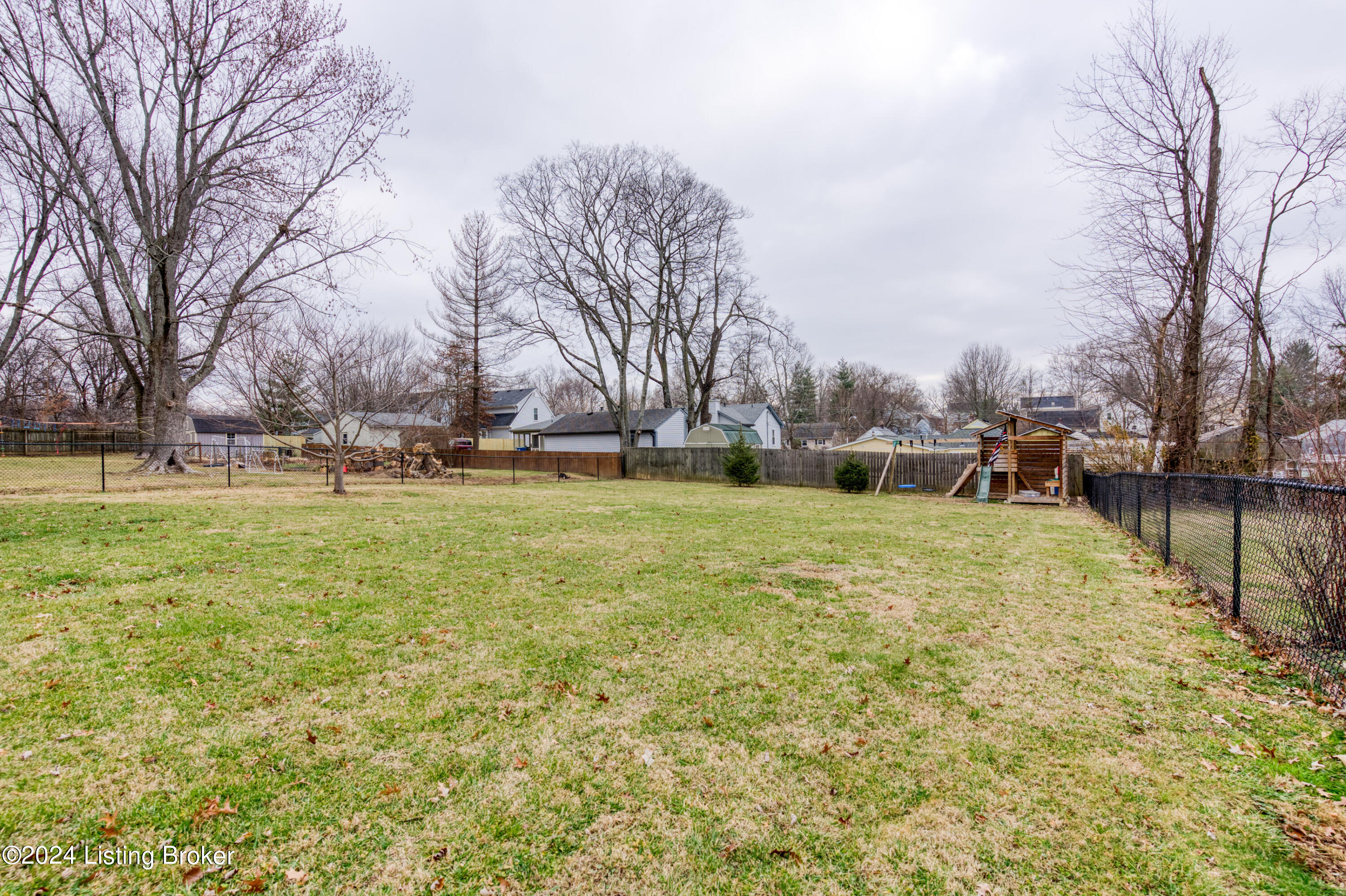 11708 Herrick Ln