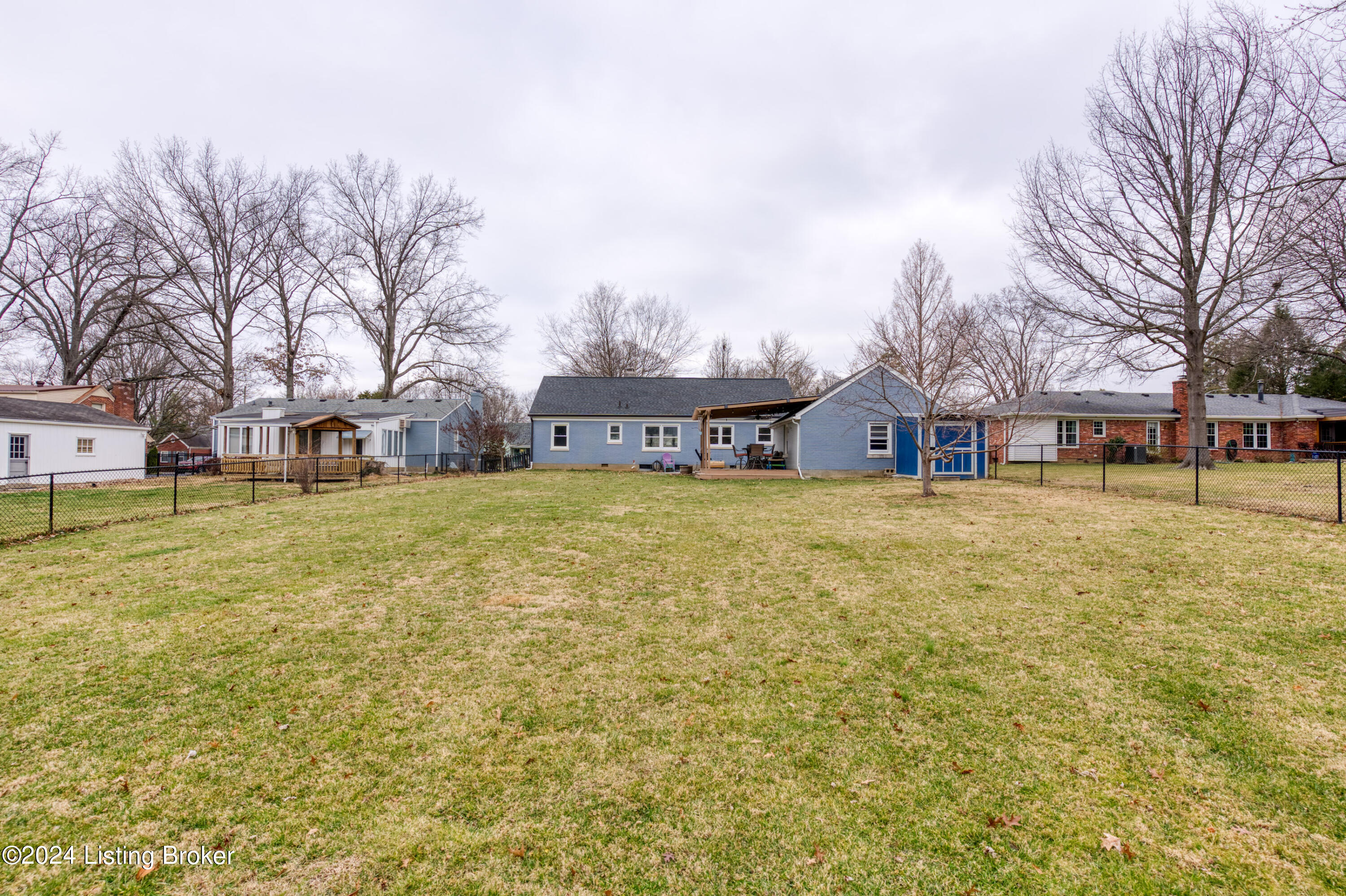 11708 Herrick Ln