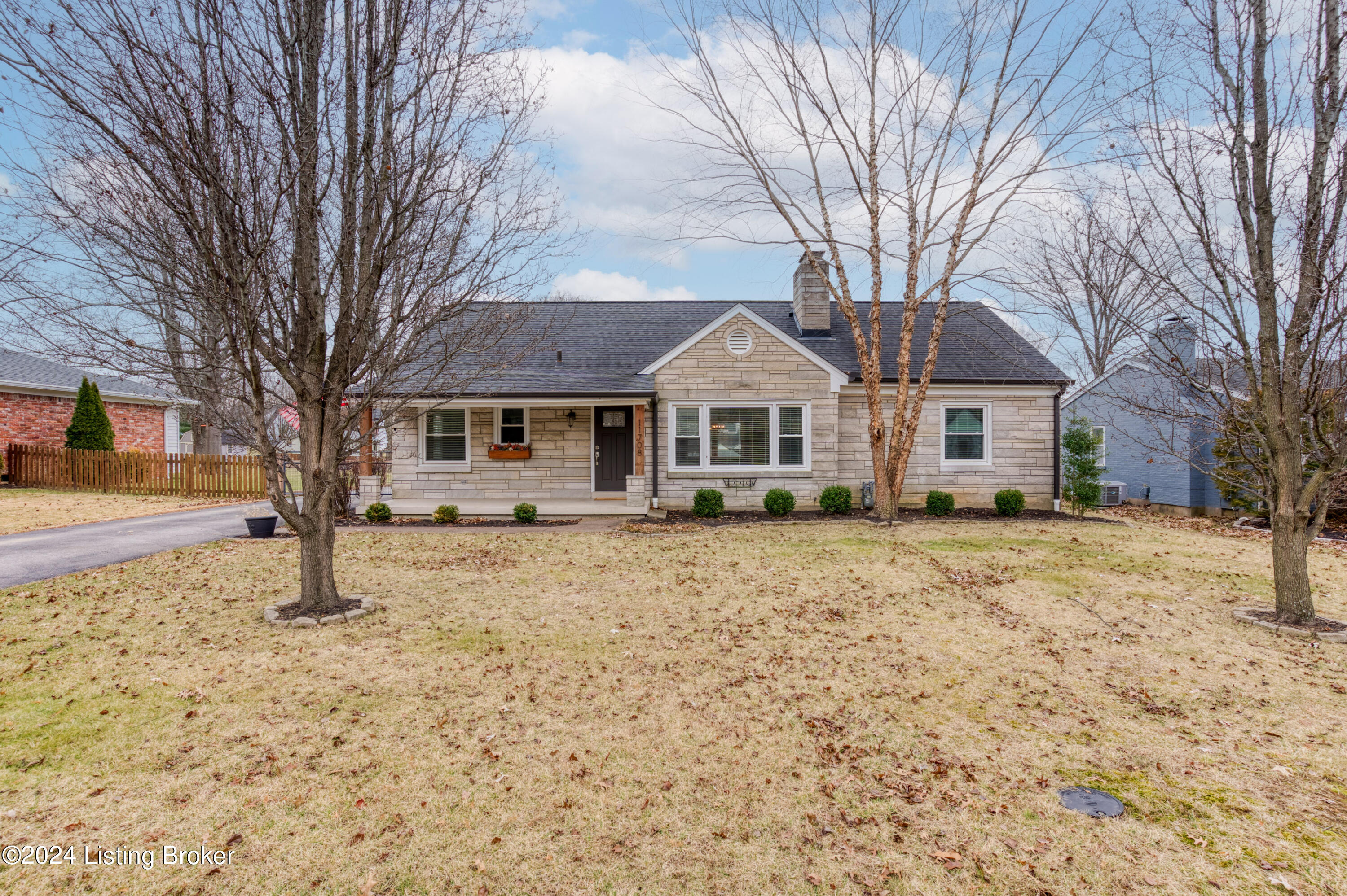 11708 Herrick Ln