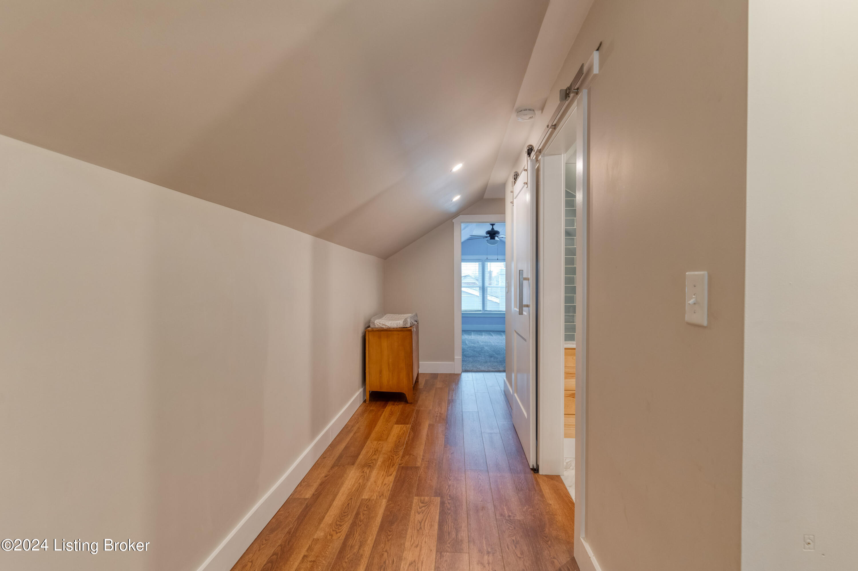 11708 Herrick Ln