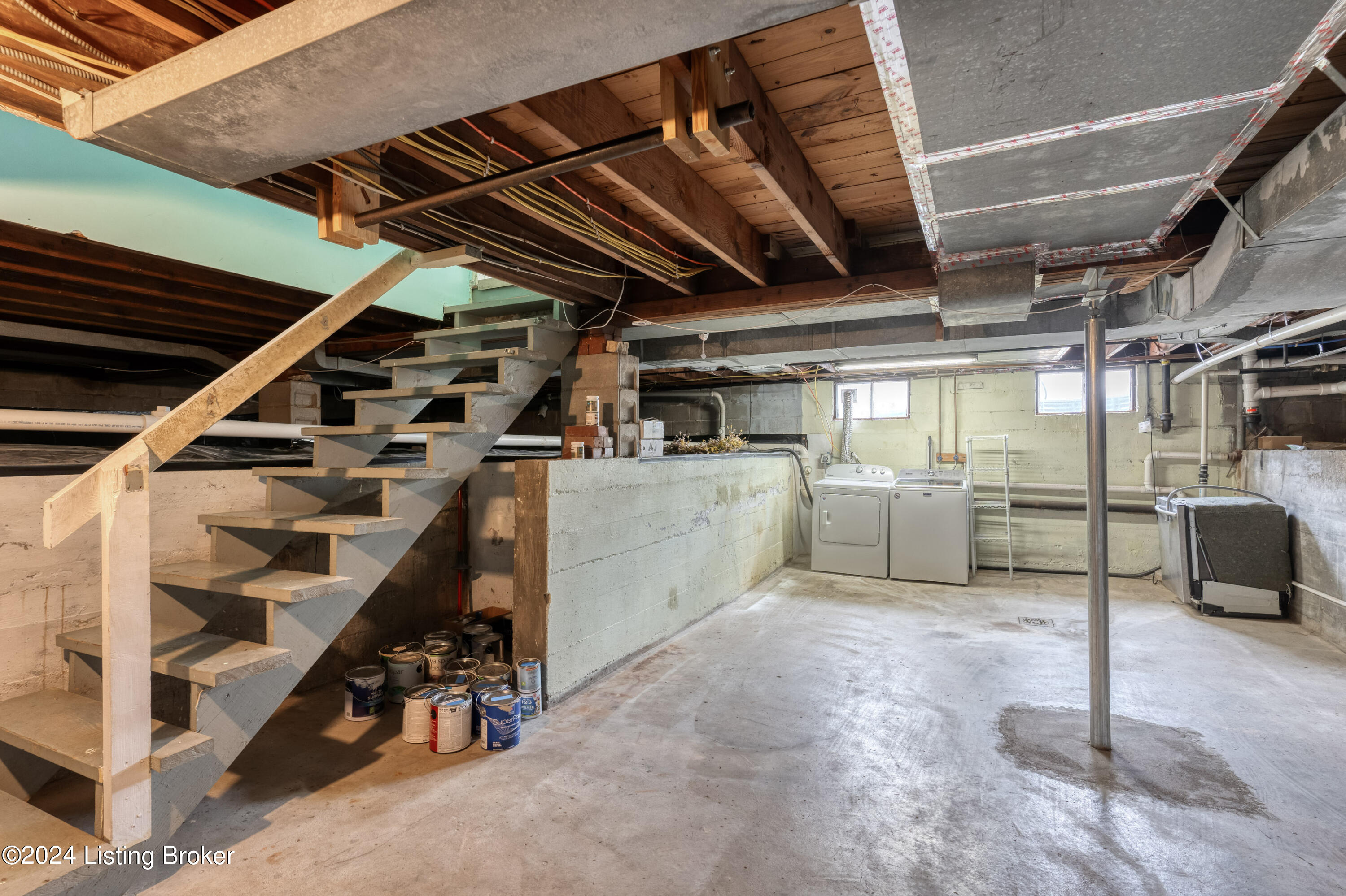 11708 Herrick Ln