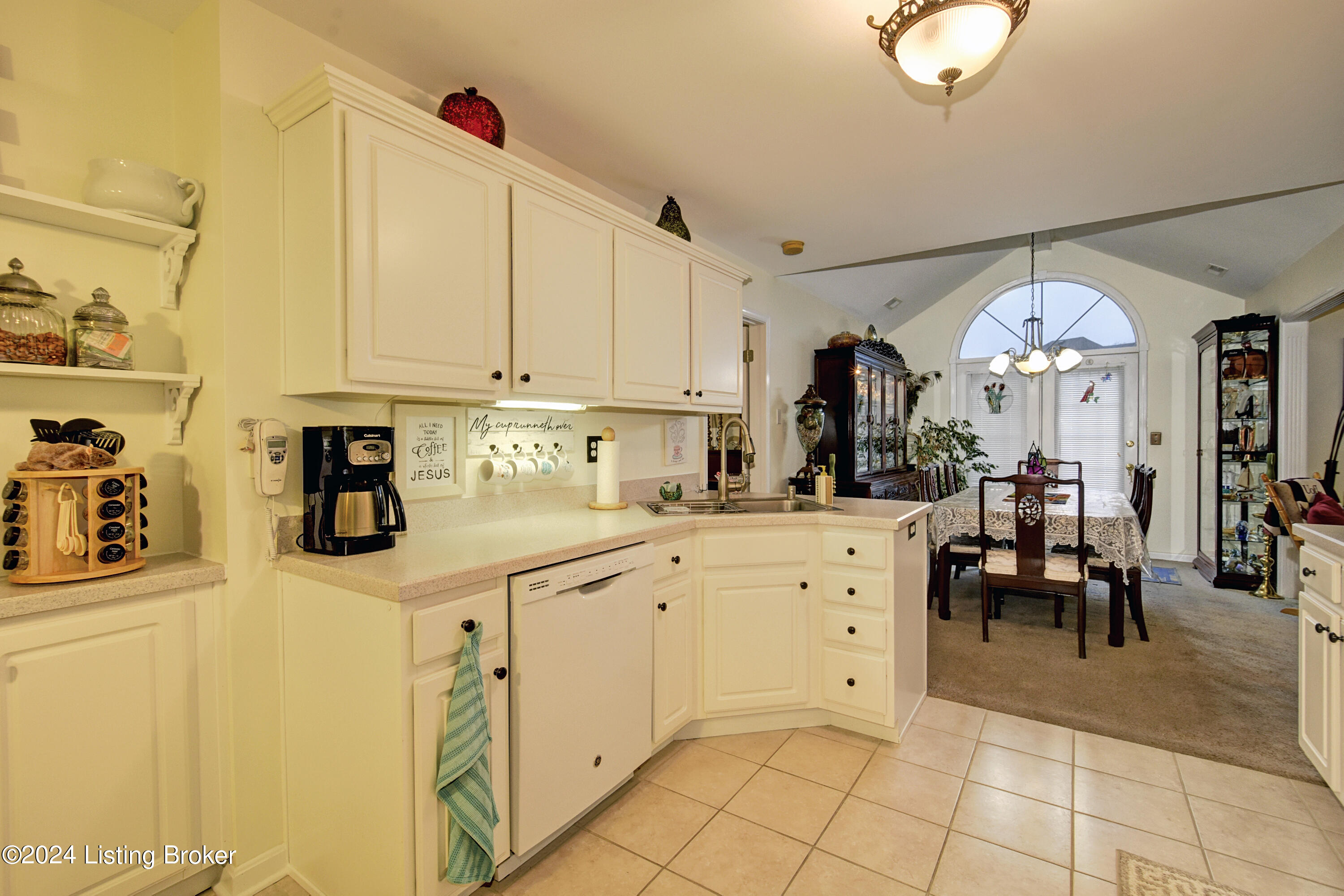 7802 Fern Gardens Way