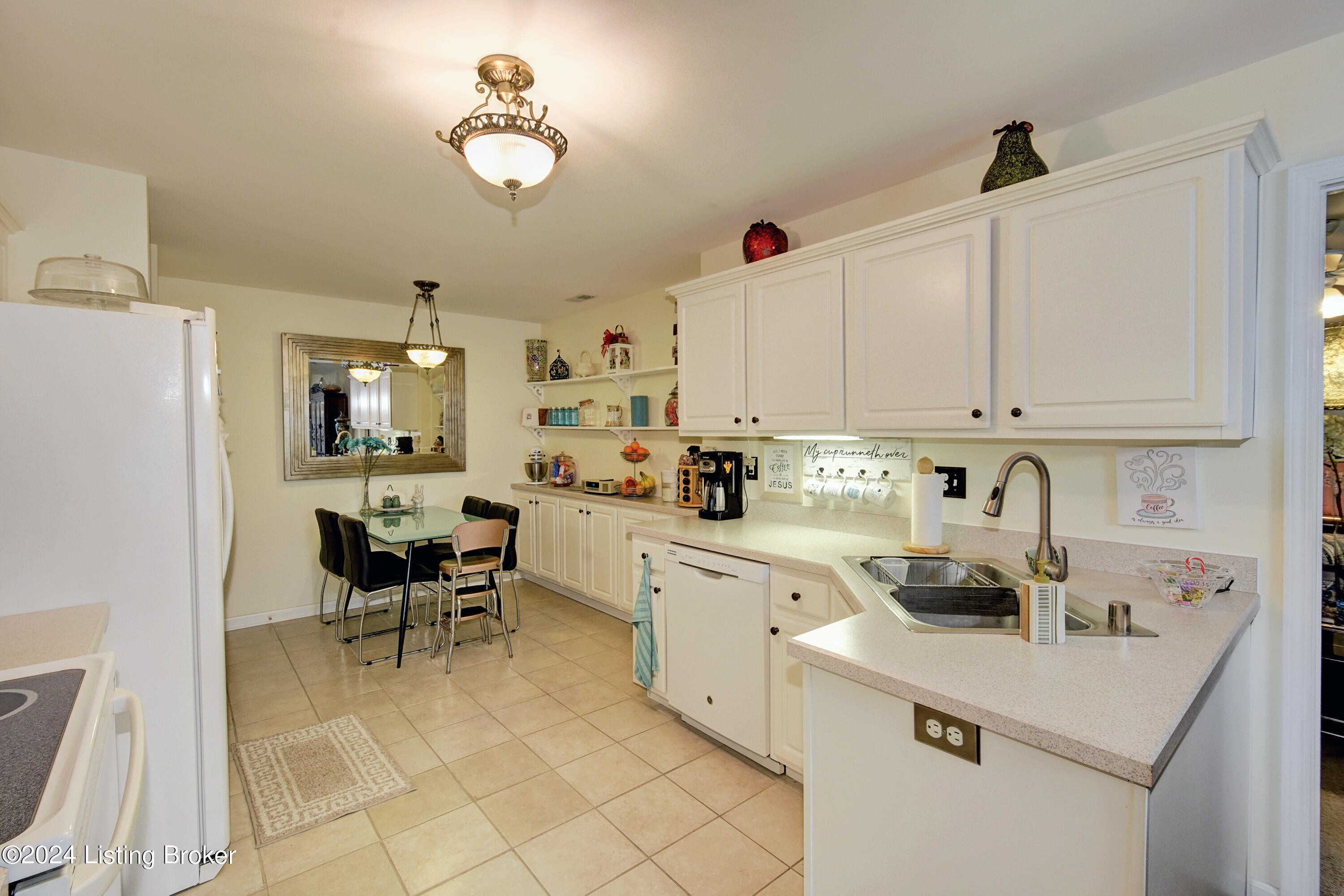 7802 Fern Gardens Way