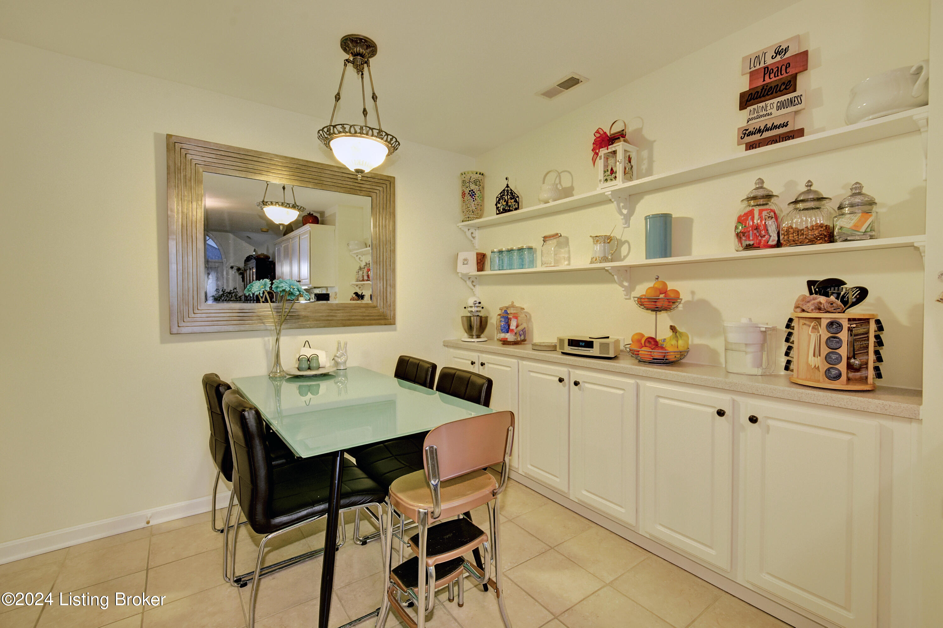 7802 Fern Gardens Way