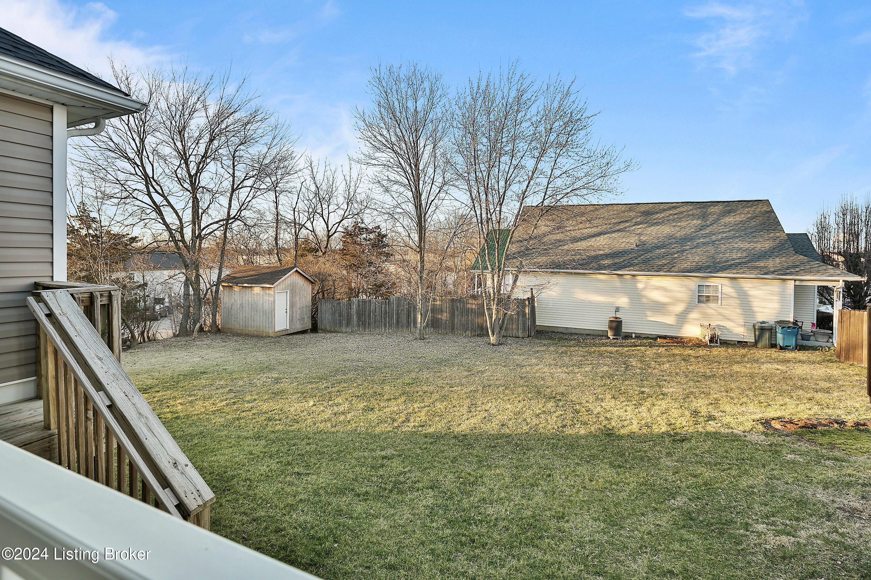 5269 Dobson Ln
