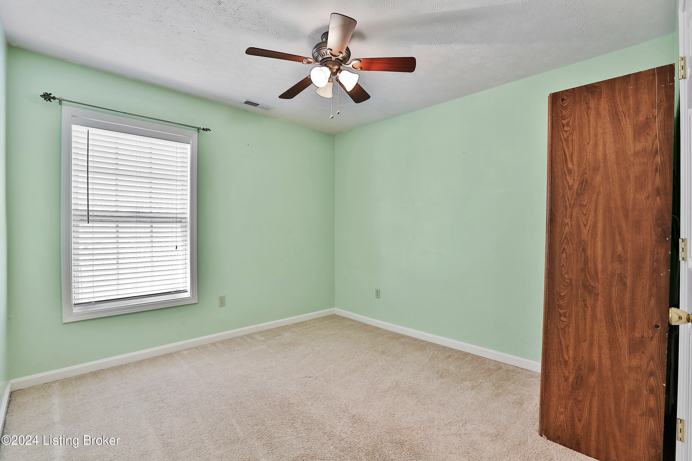 5269 Dobson Ln