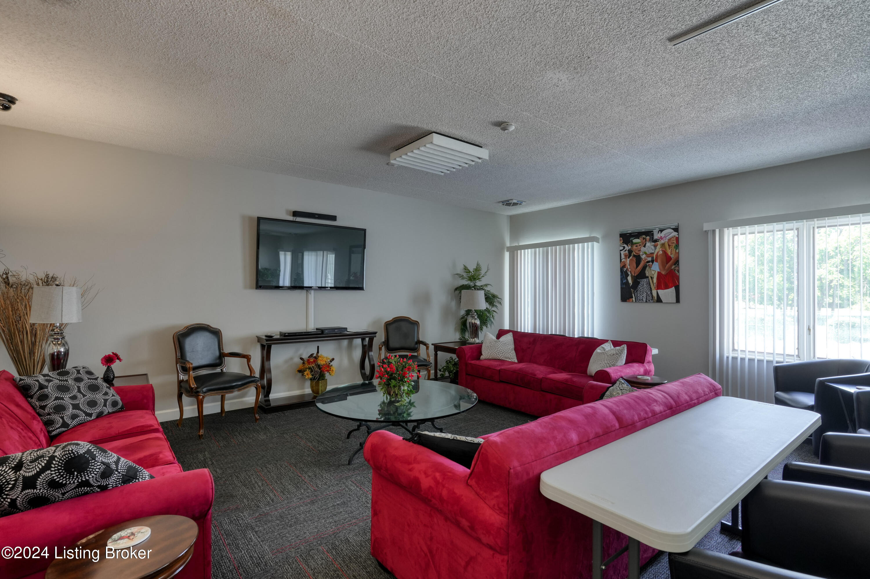 5100 US Highway 42, 541