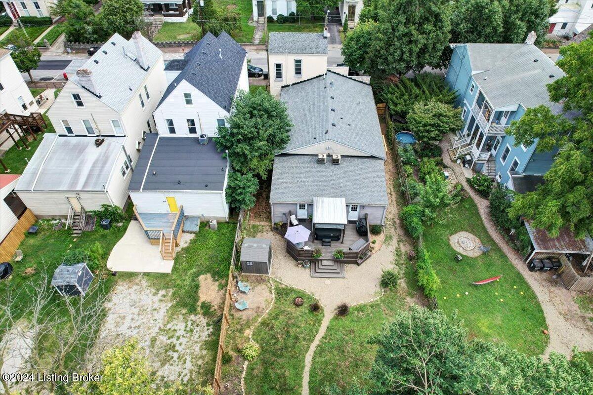 1621 Story Ave