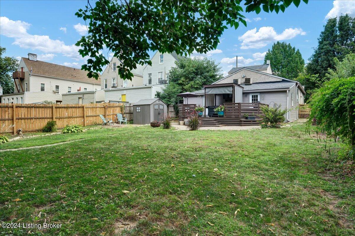 1621 Story Ave