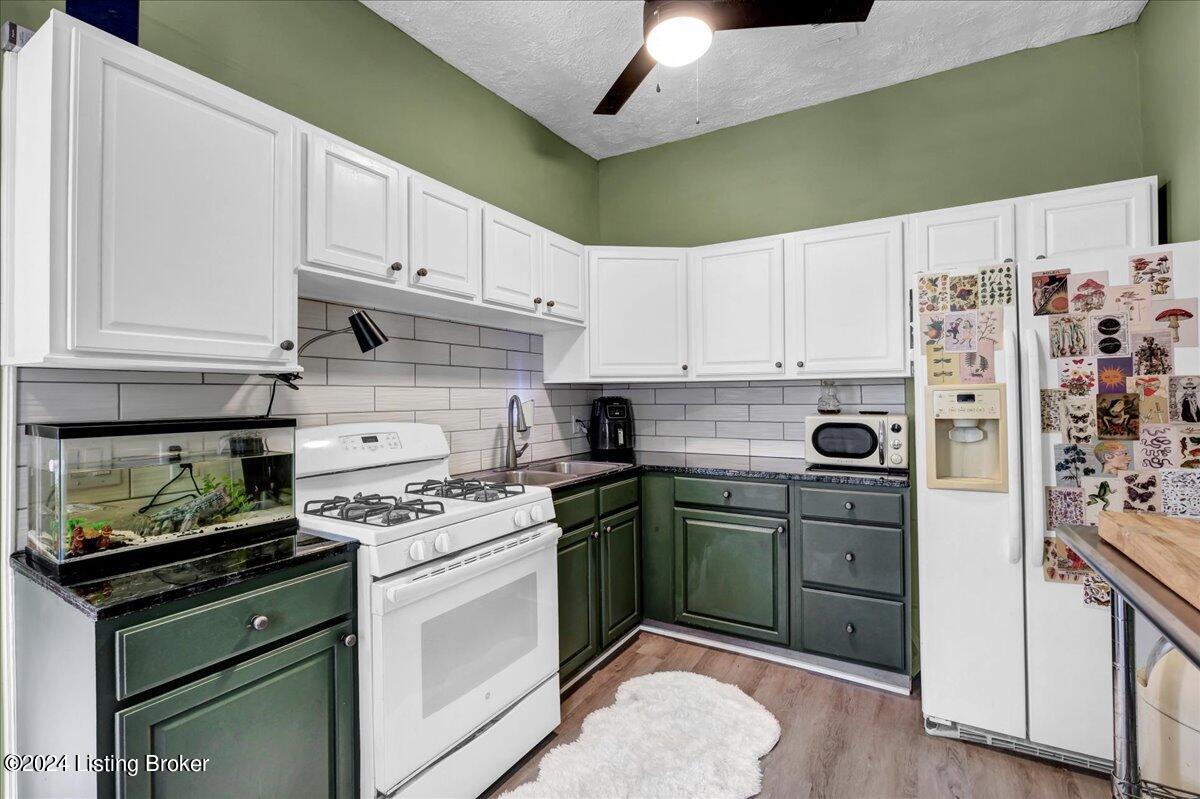 1621 Story Ave