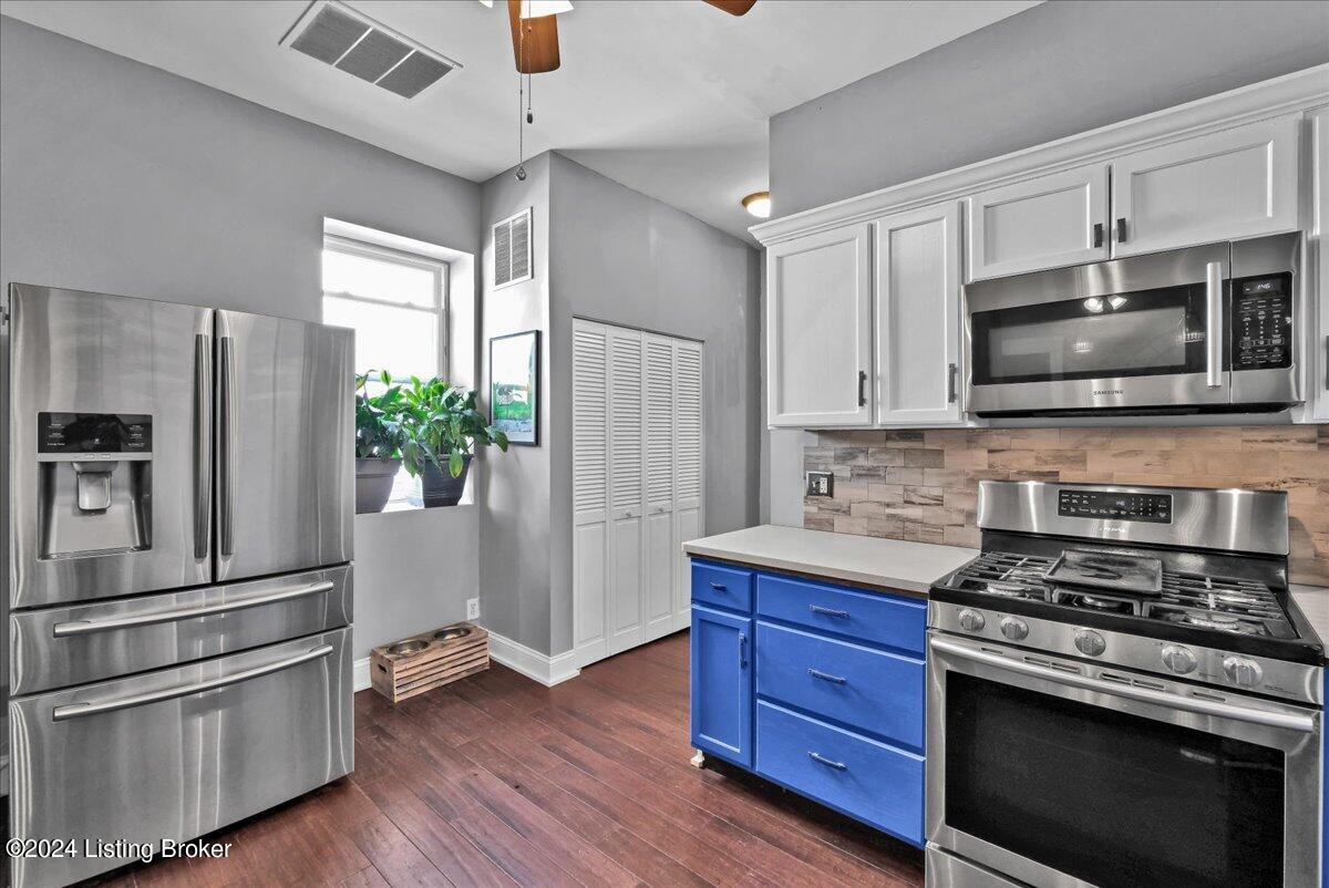 1621 Story Ave