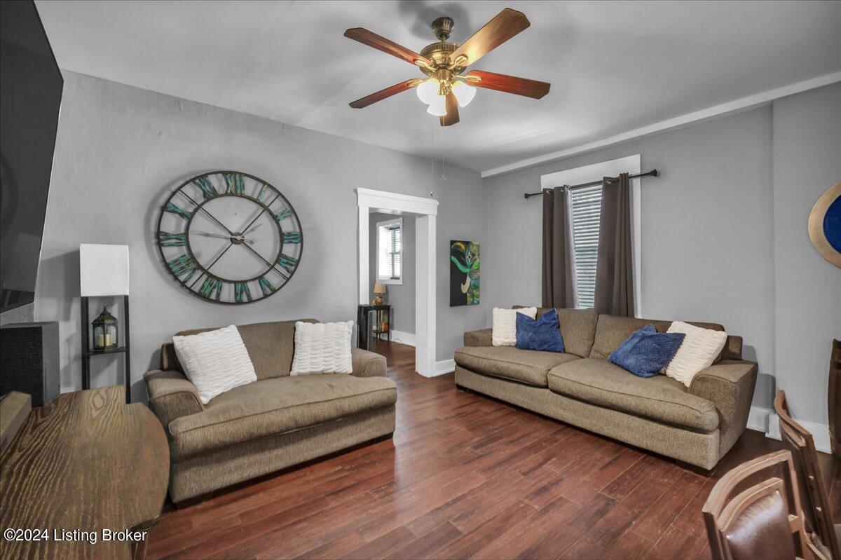 1621 Story Ave