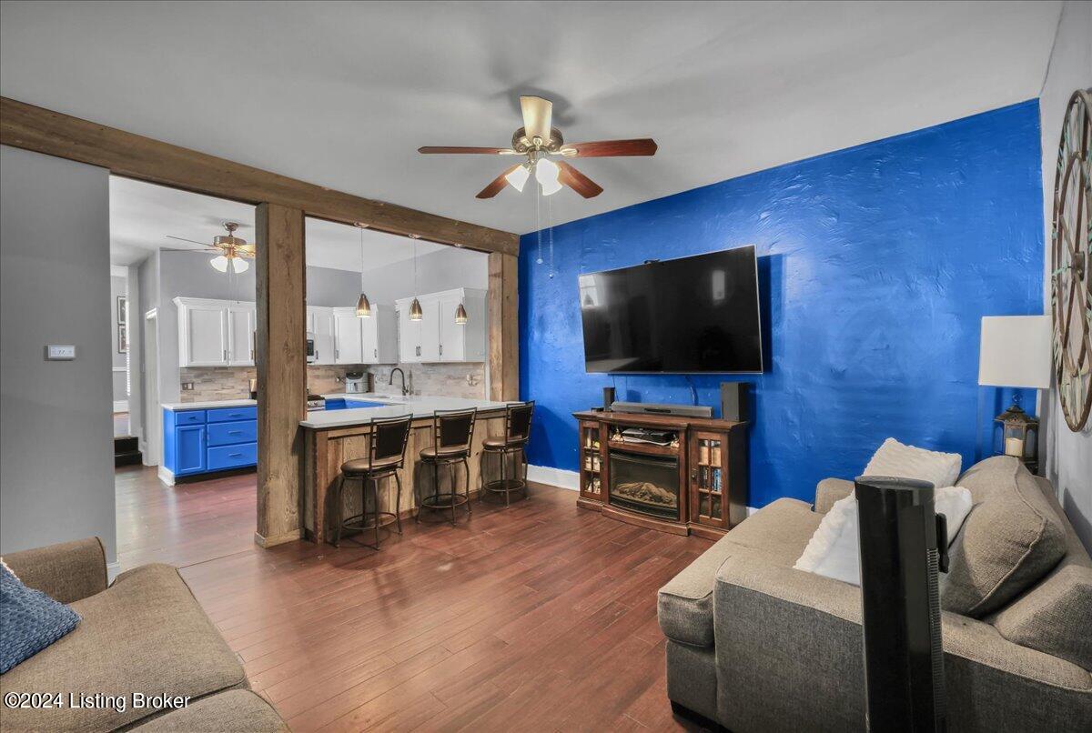 1621 Story Ave