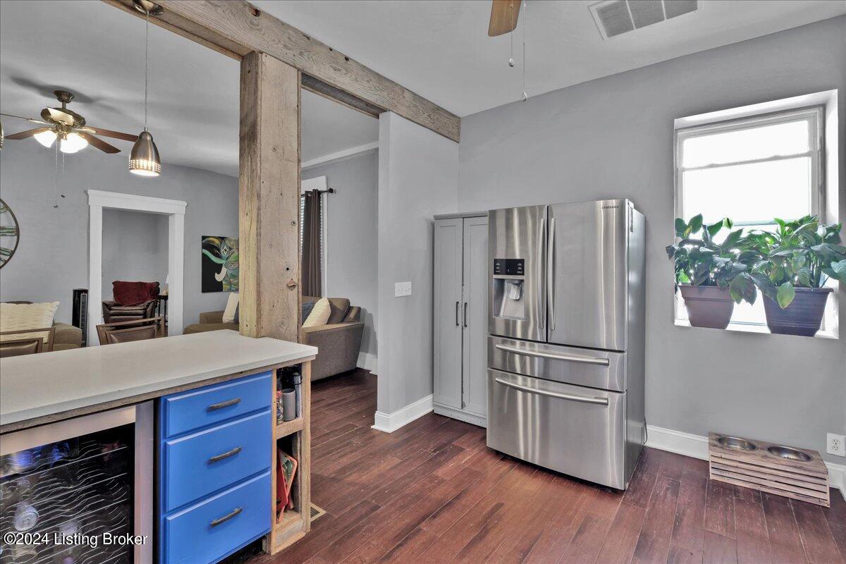 1621 Story Ave