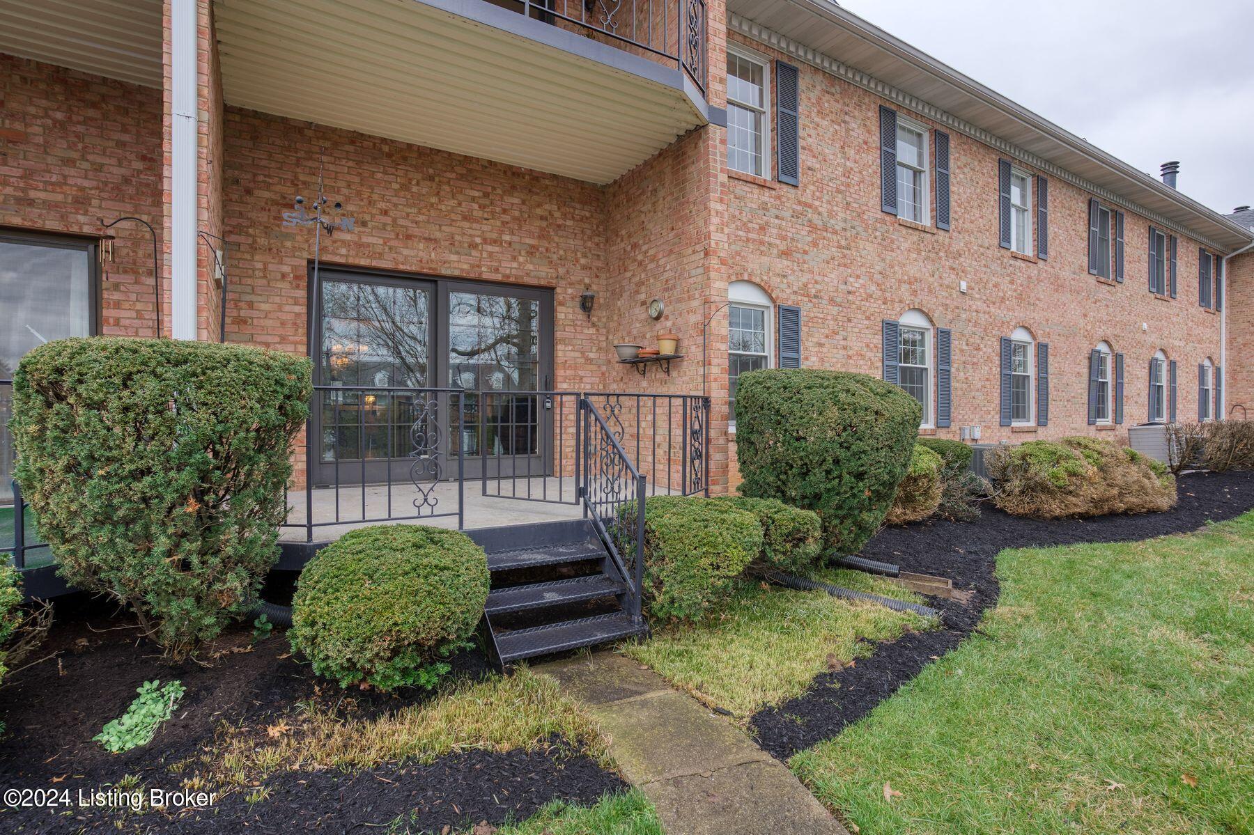 1612 Gardiner Ln, 115