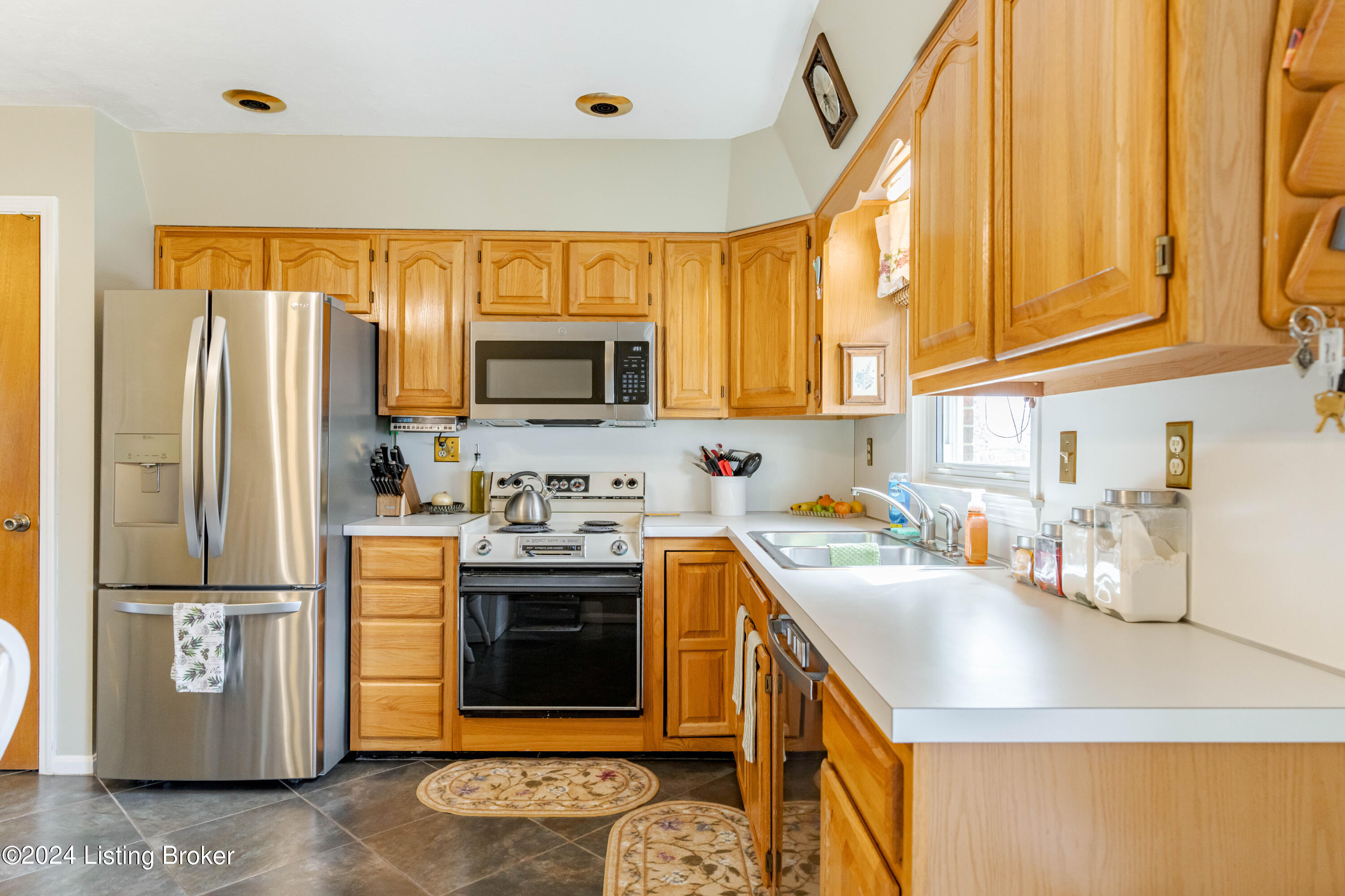 3308 Behr Ct
