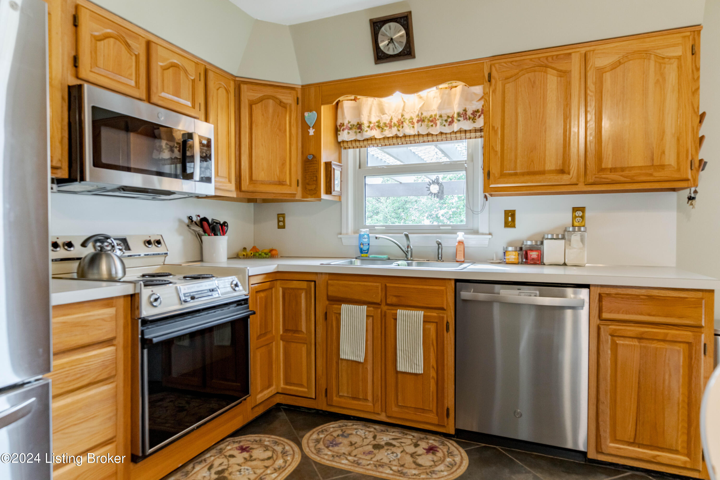 3308 Behr Ct