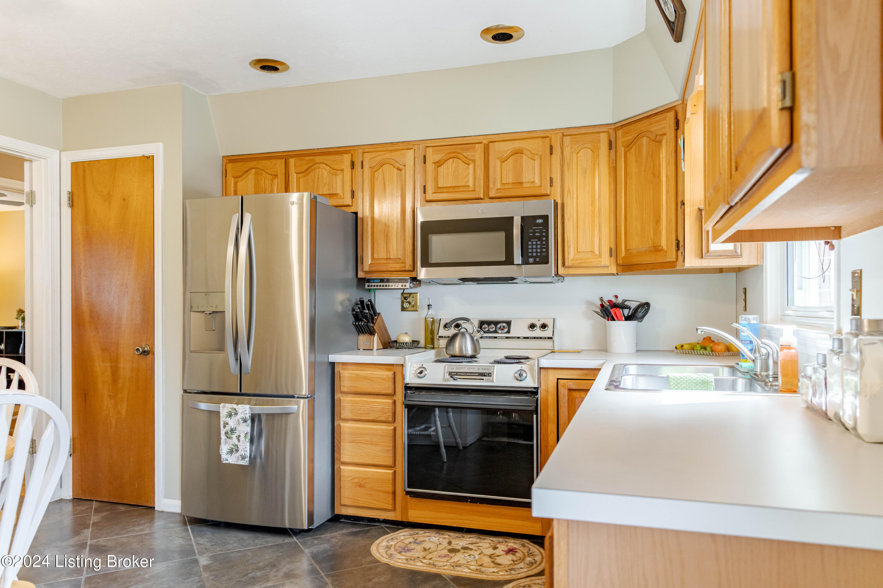 3308 Behr Ct
