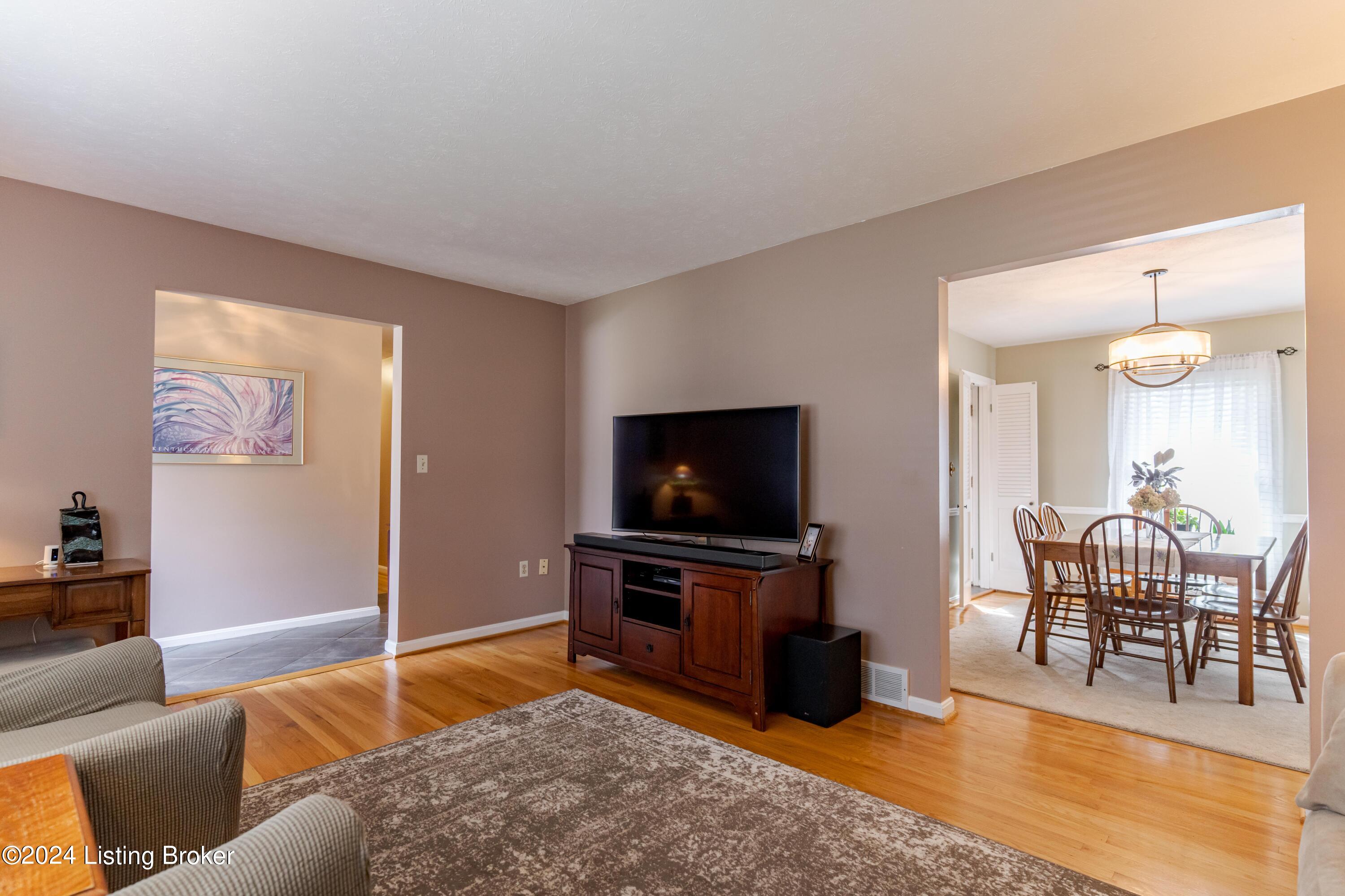 3308 Behr Ct