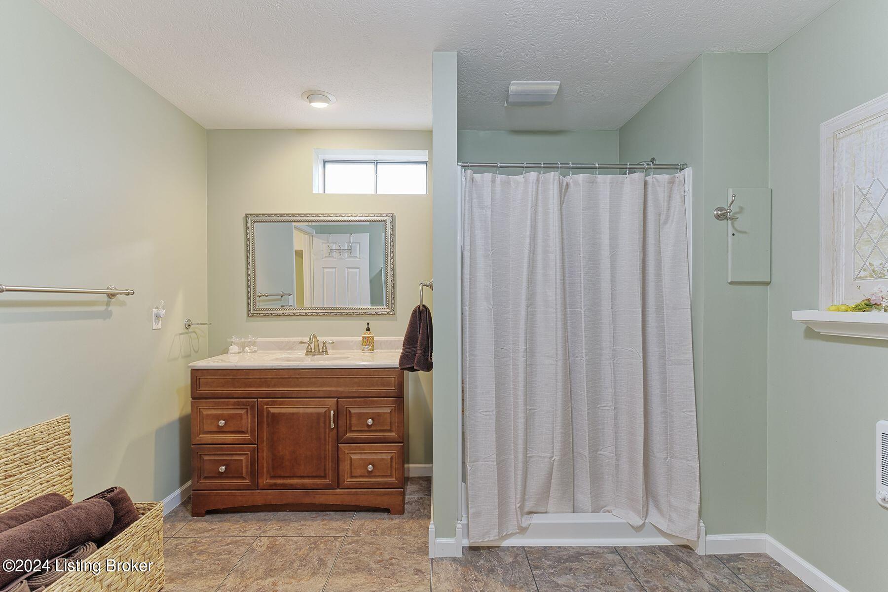 1507 Mahogany Run Dr