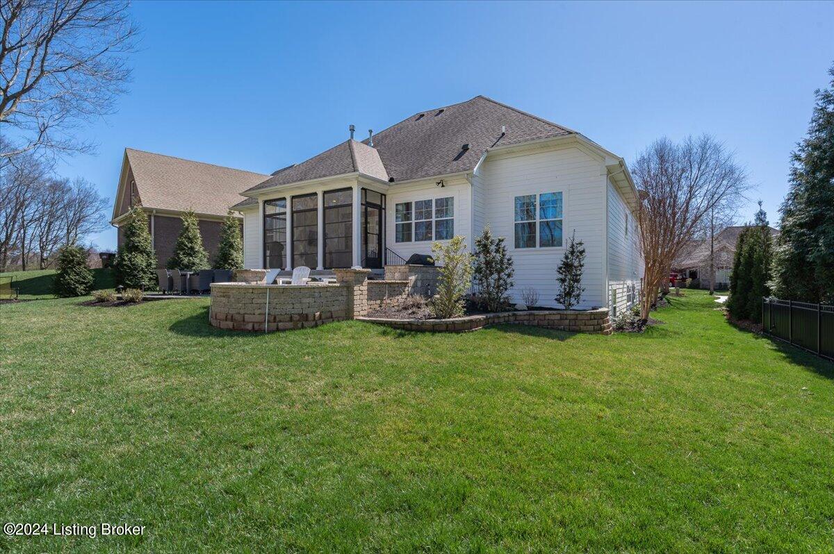7115 Graf Springs Dr