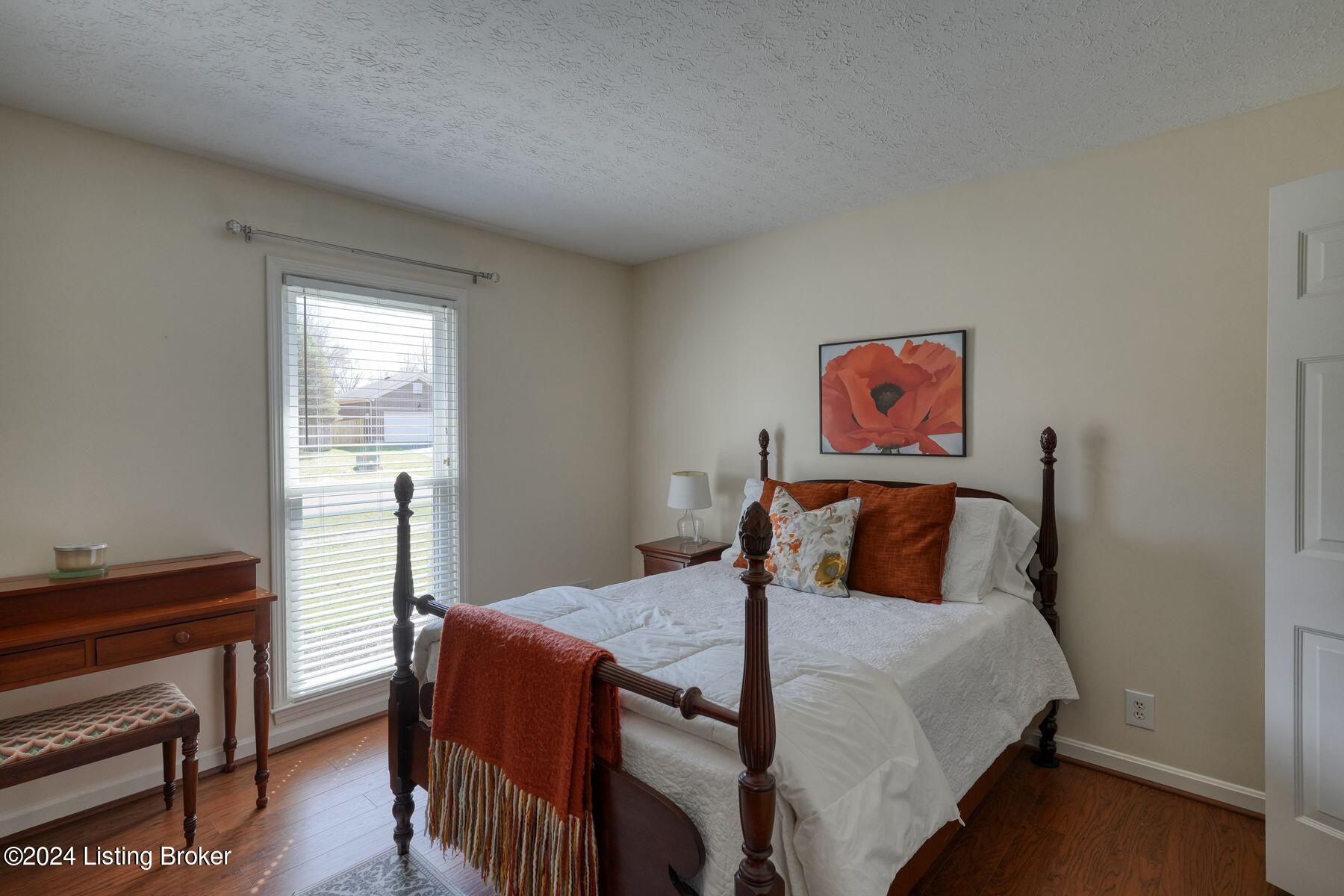 8015 Barbour Manor Dr