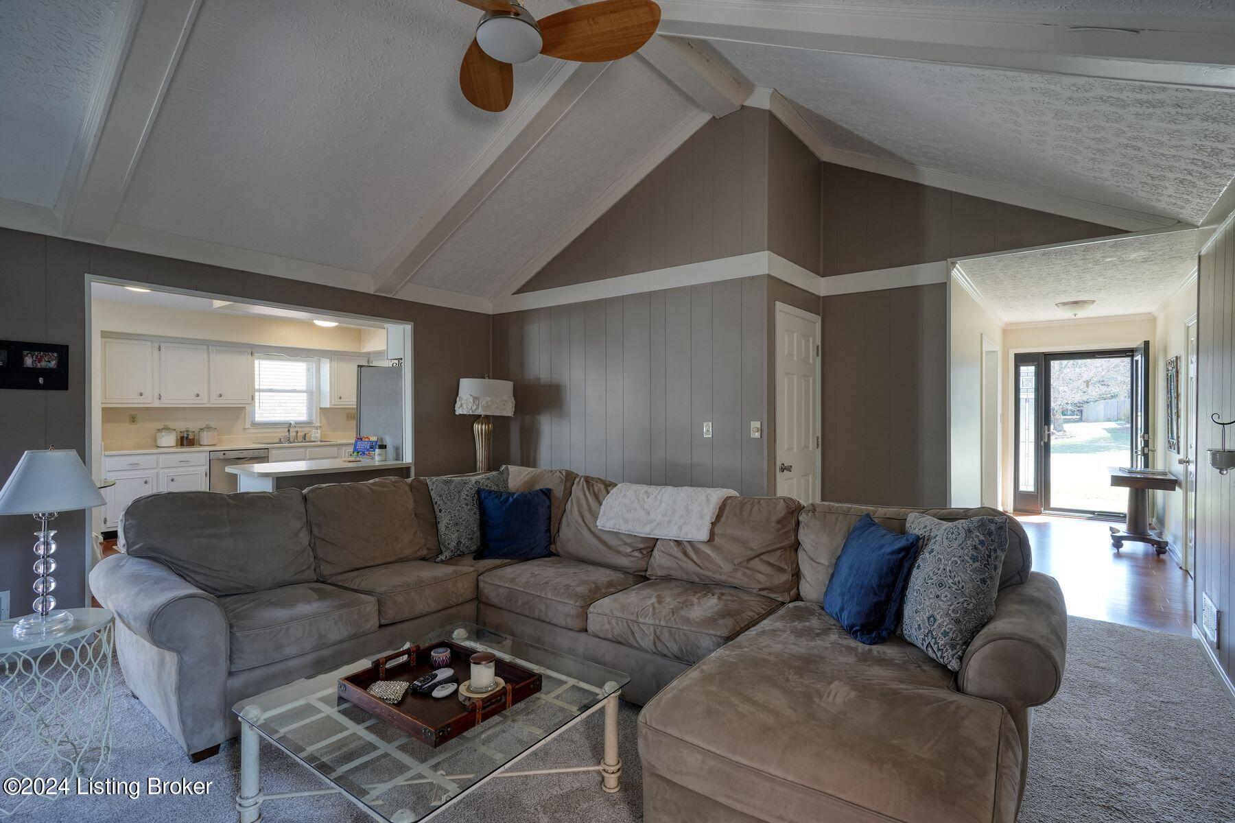 8015 Barbour Manor Dr