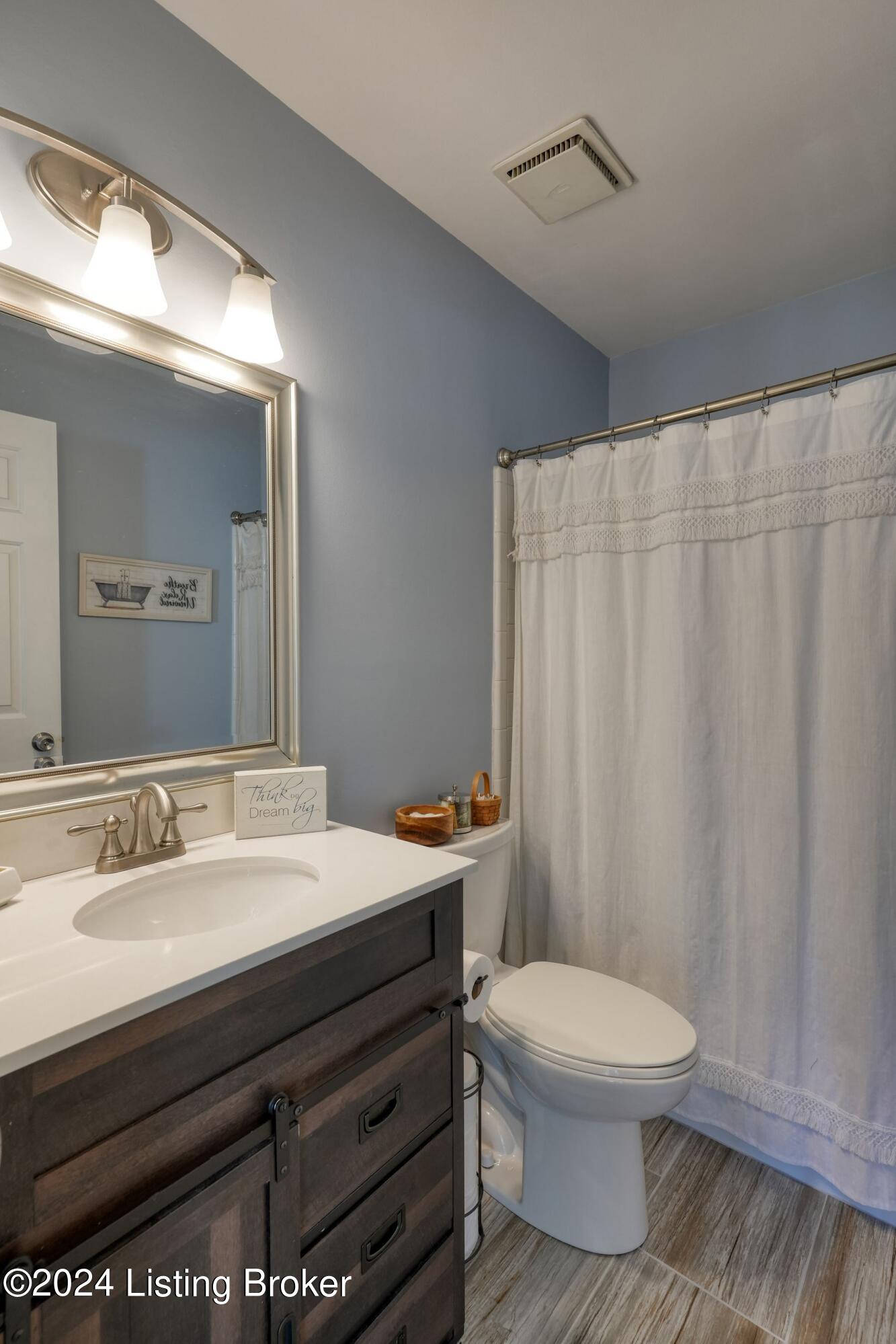 8015 Barbour Manor Dr