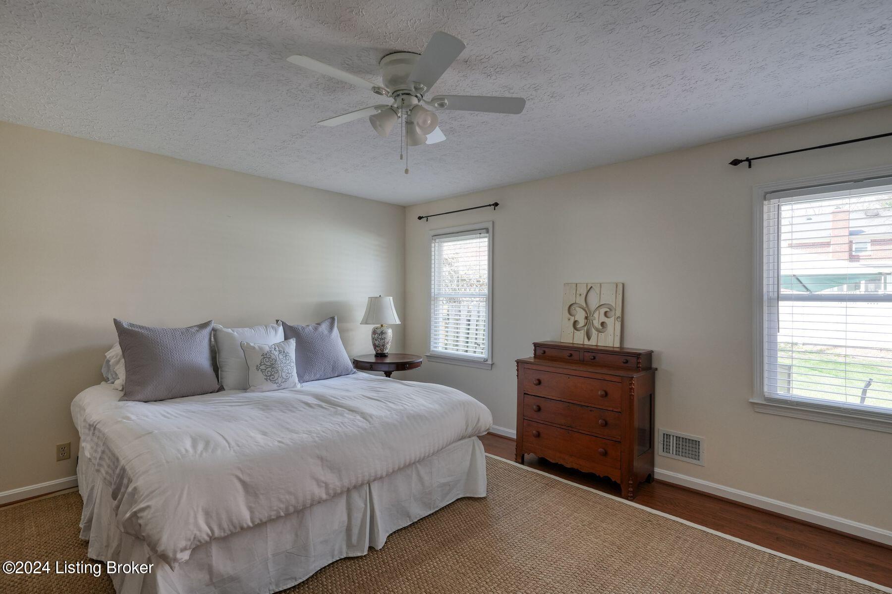 8015 Barbour Manor Dr
