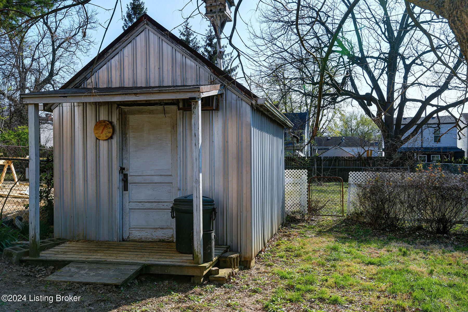 964 Samuel St