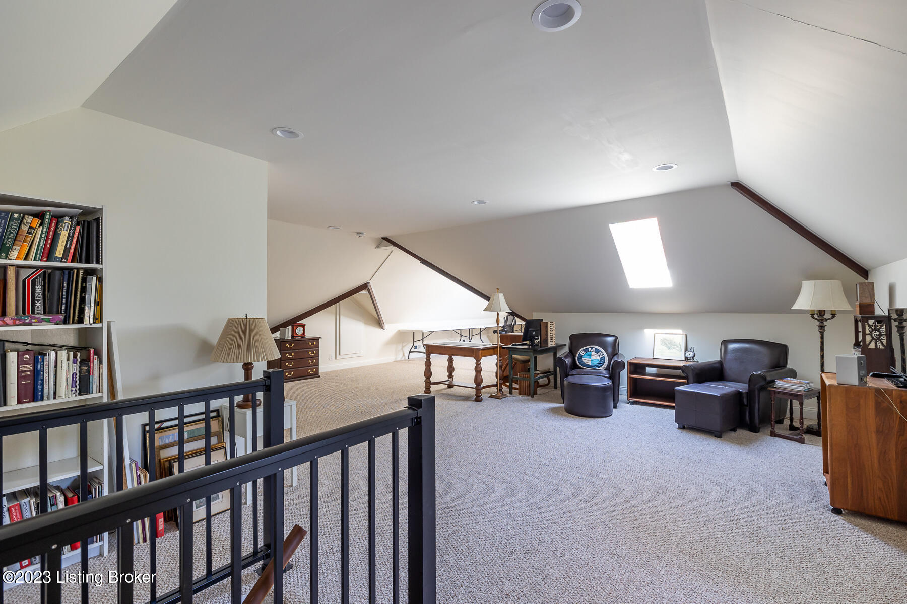 500 Fairfield Dr