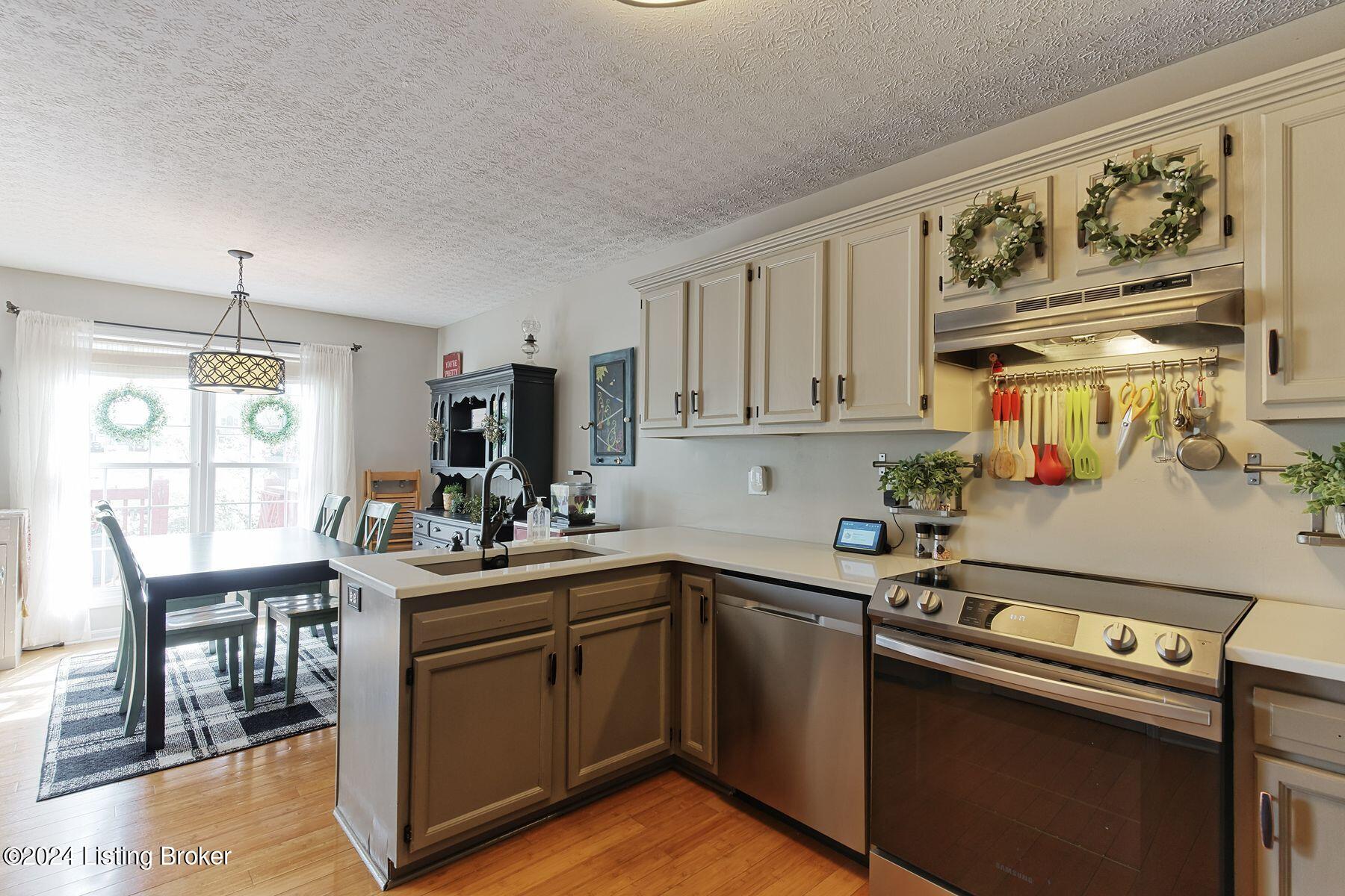 506 Matterhorn Dr