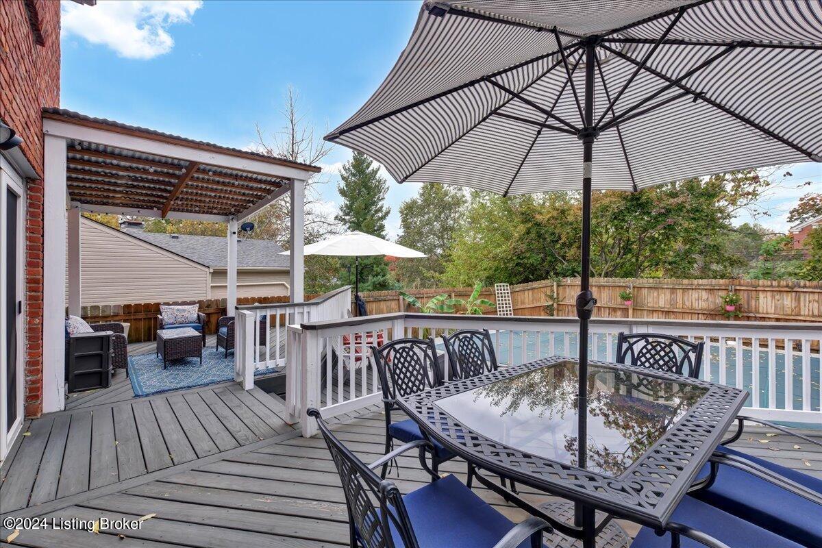 206 Stillwood Ct