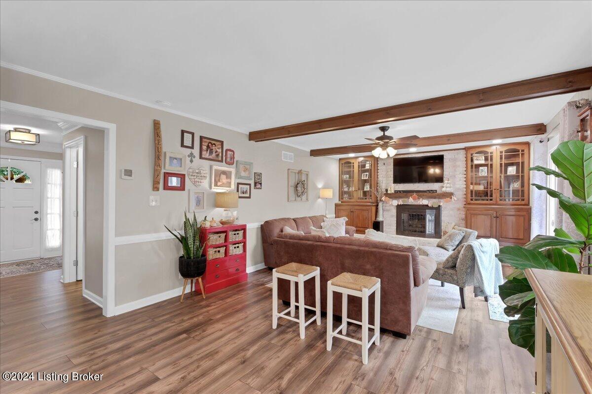 206 Stillwood Ct