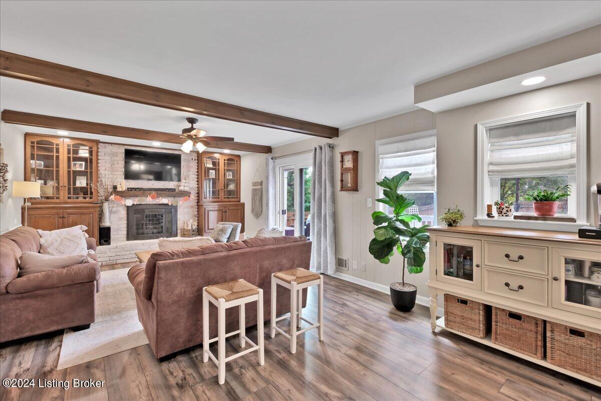 206 Stillwood Ct