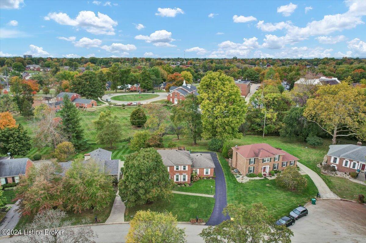 206 Stillwood Ct