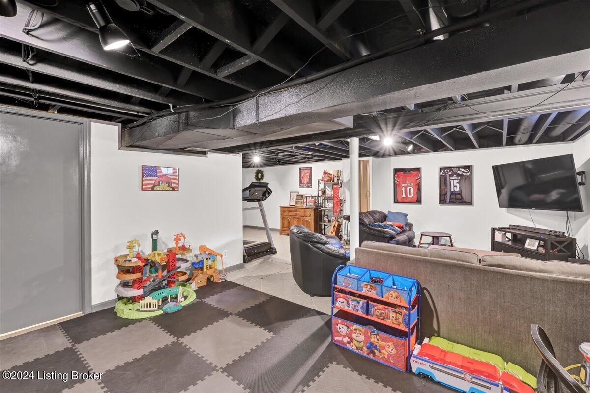 206 Stillwood Ct