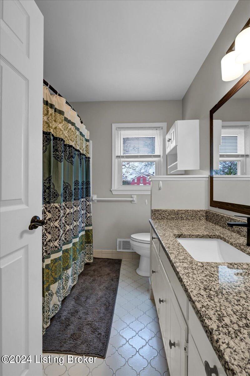 206 Stillwood Ct